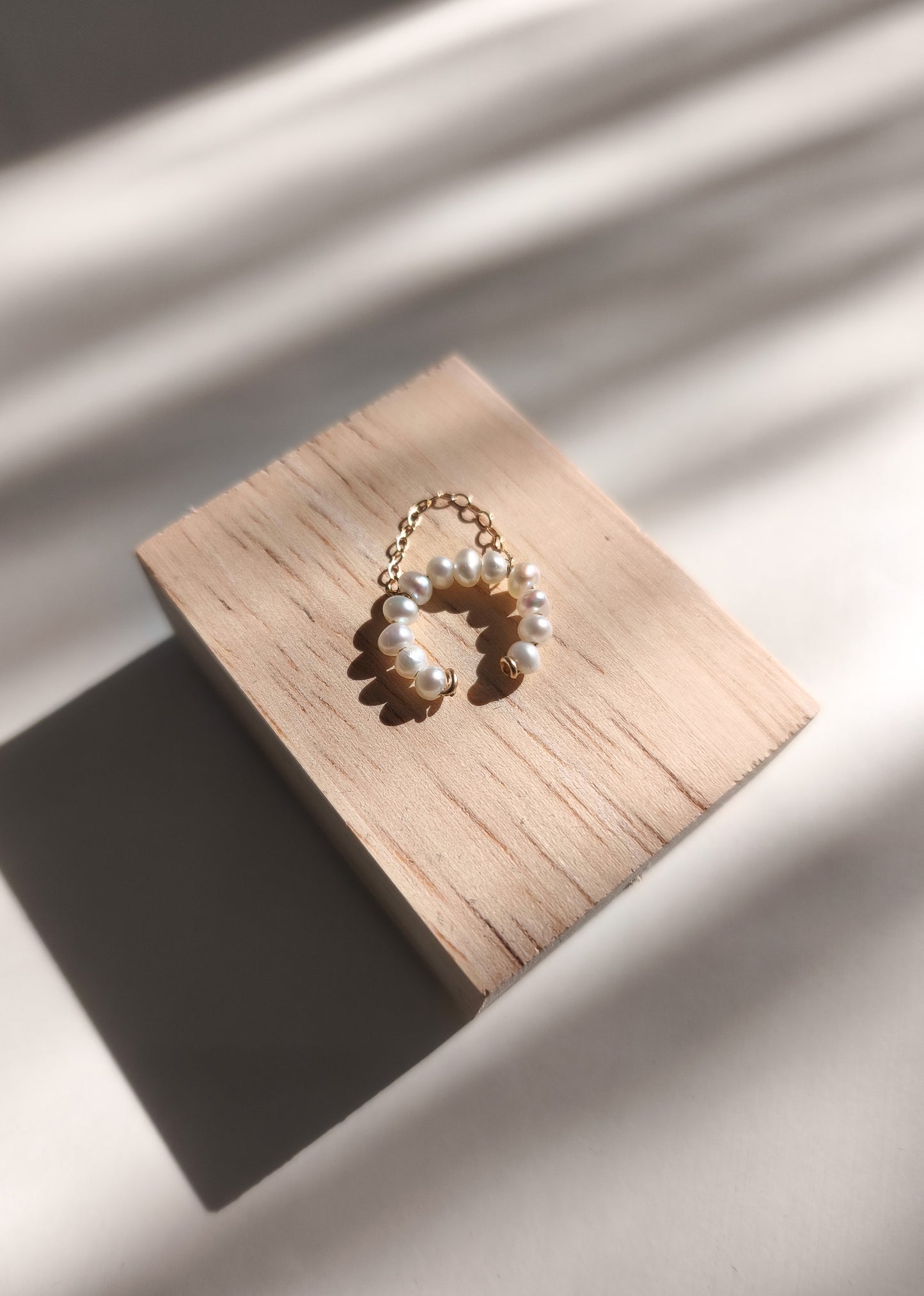 Pearl chain ear cuff