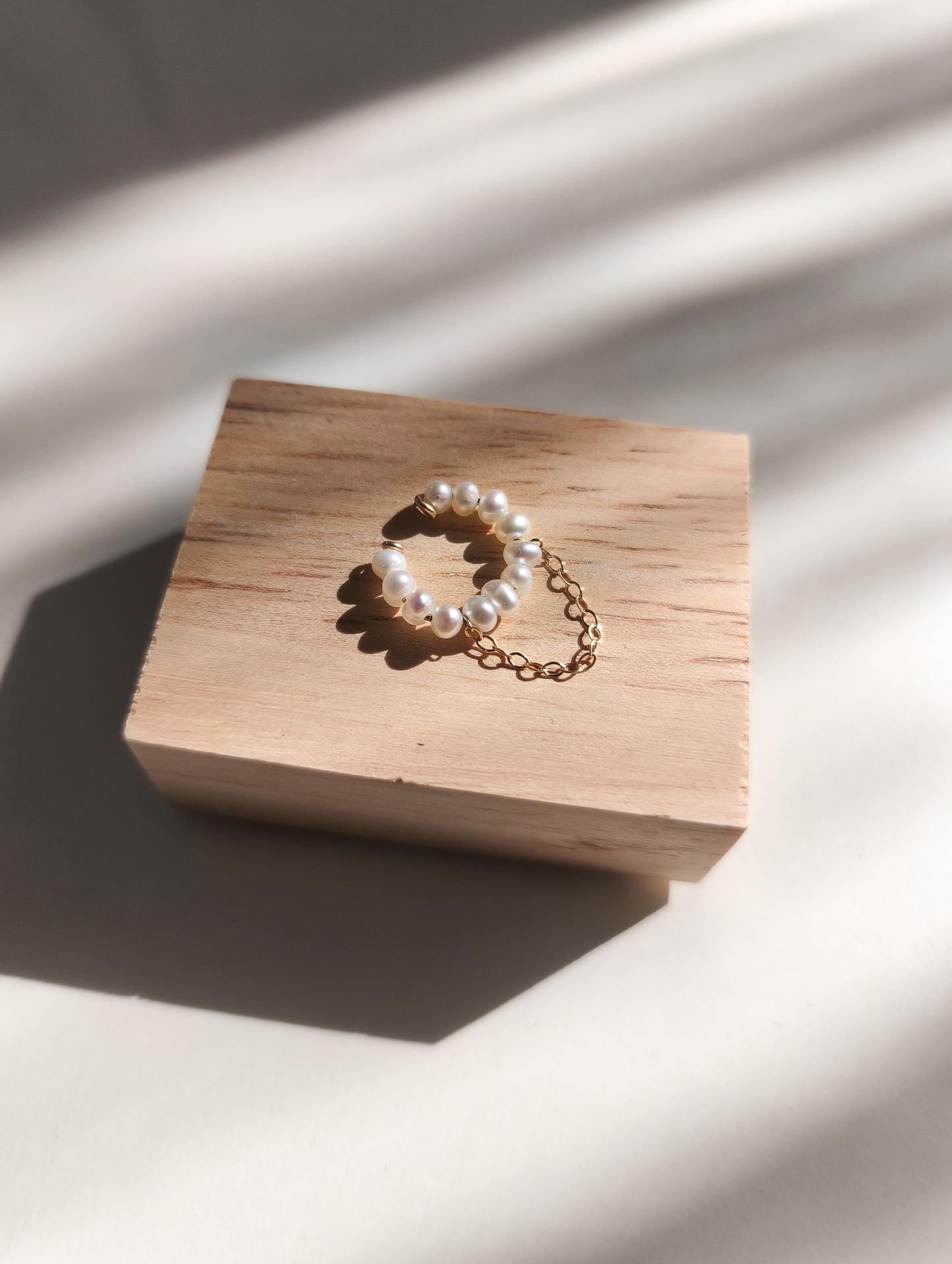 Pearl chain ear cuff
