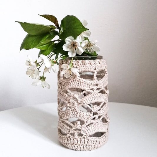 Beige lace candlestick