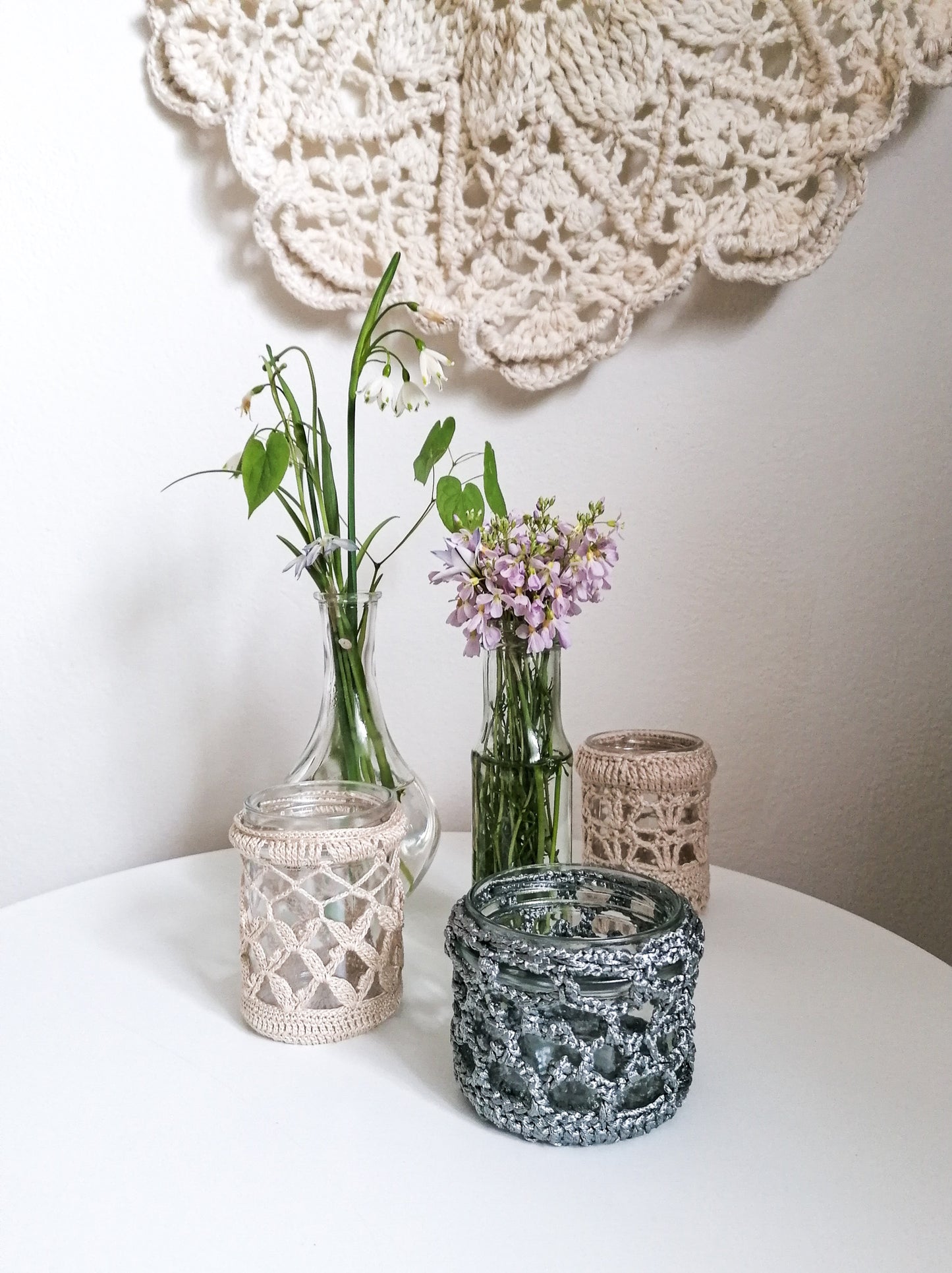 Small beige candle holder