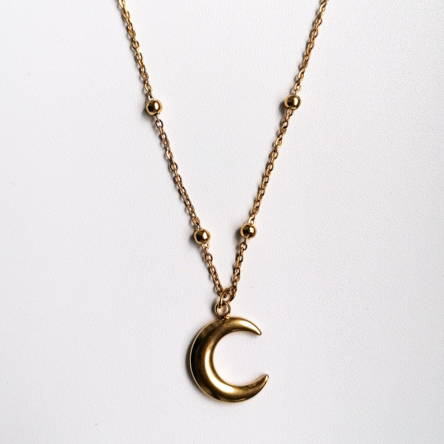 Luna necklace