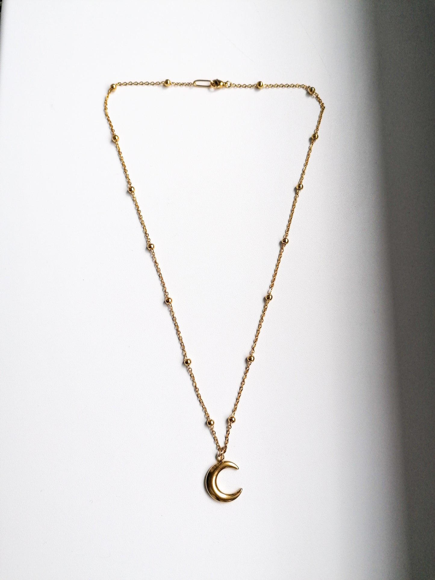 Luna necklace