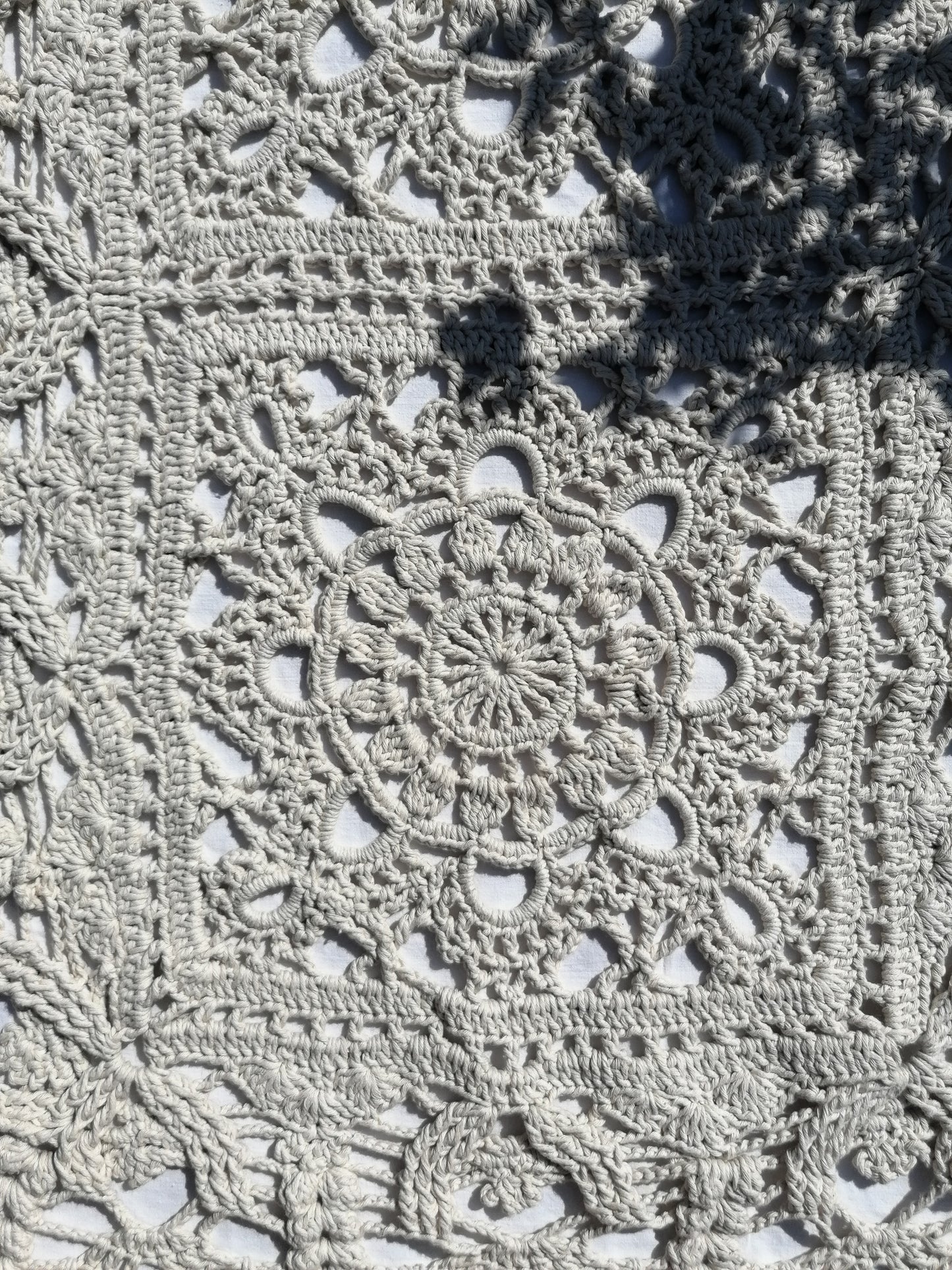 Ornamentteppich 125 x 85 cm