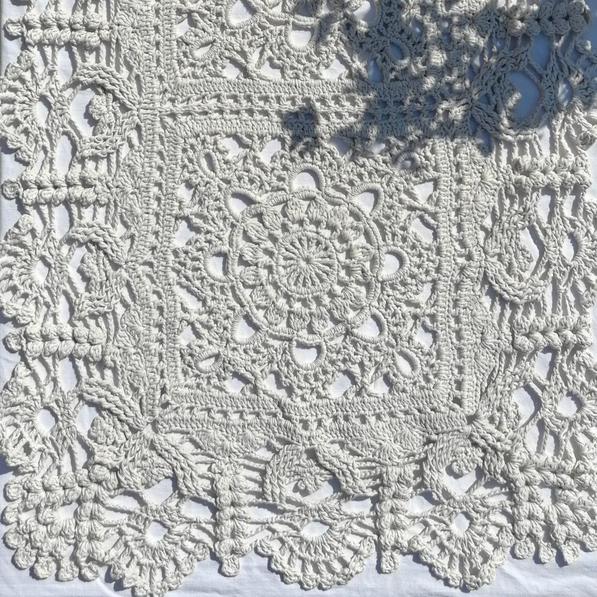 Ornamentteppich 125 x 85 cm