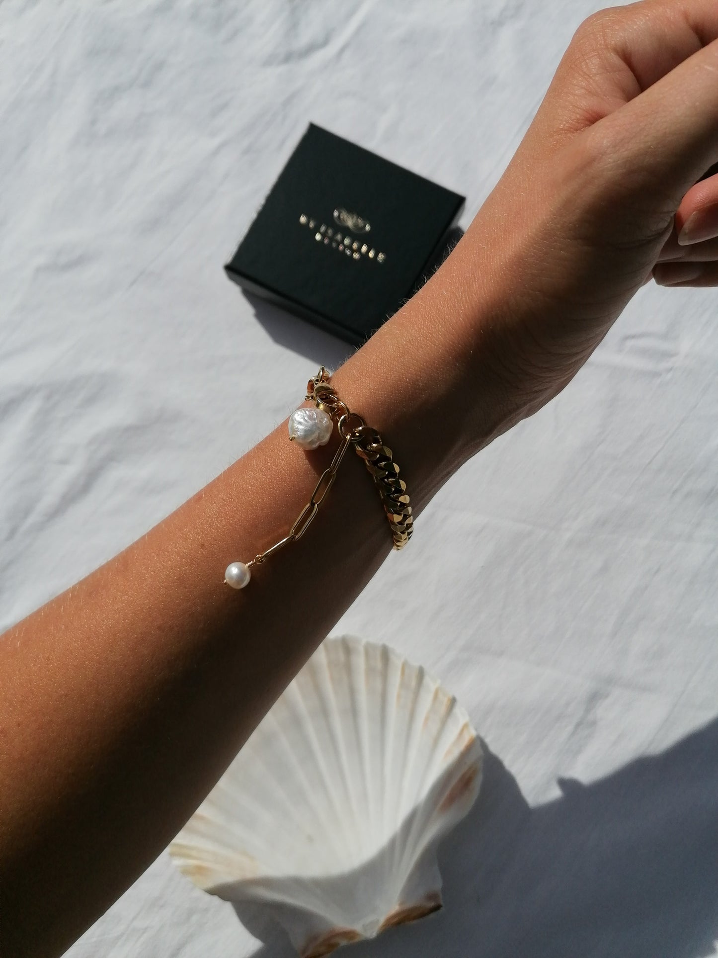 Medea-Armband