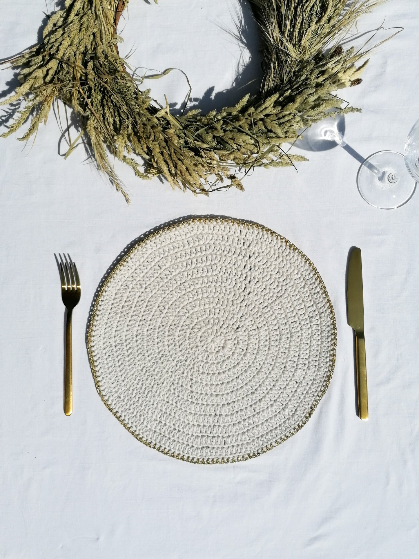 Placemat - gold trim