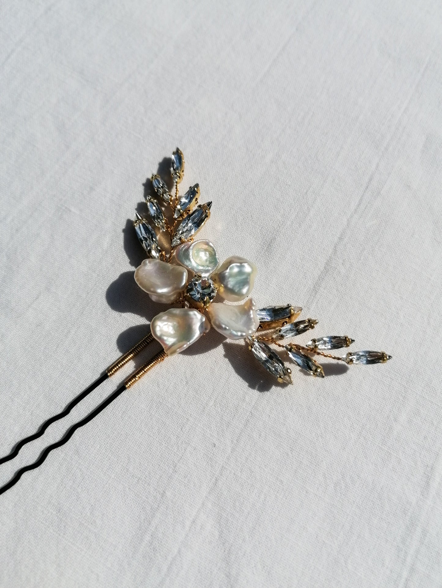 Floral hair pin
