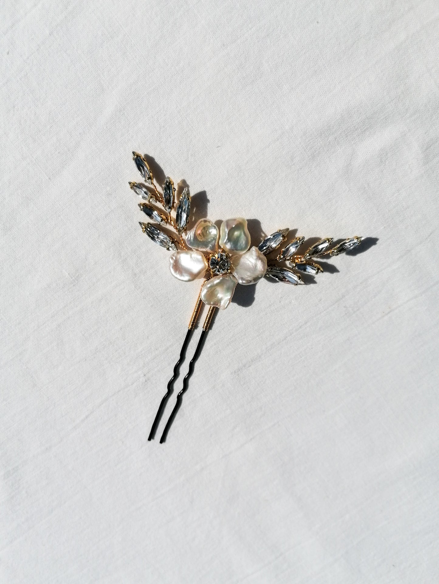 Floral hair pin