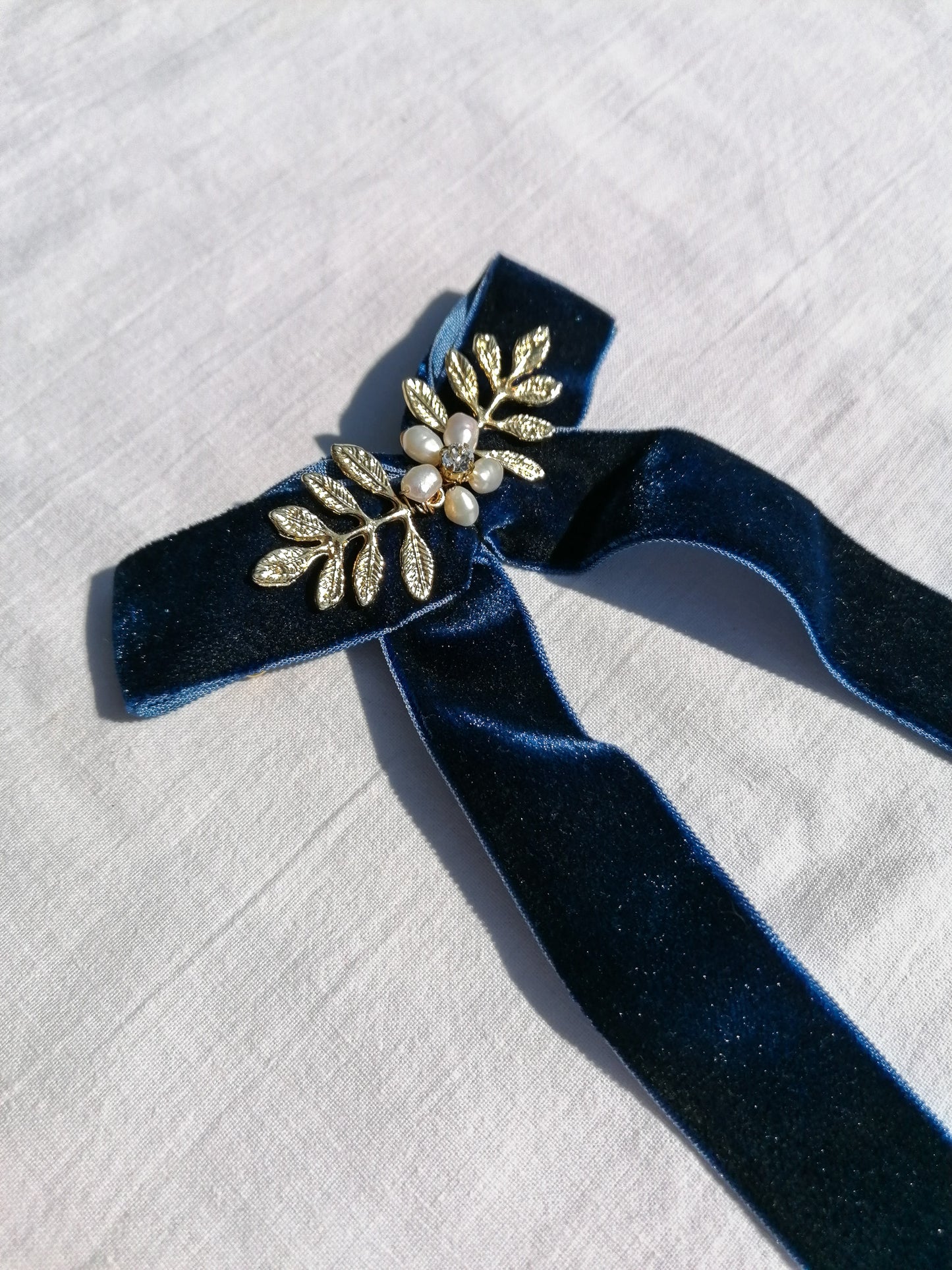 Gold leaf navy hair bow