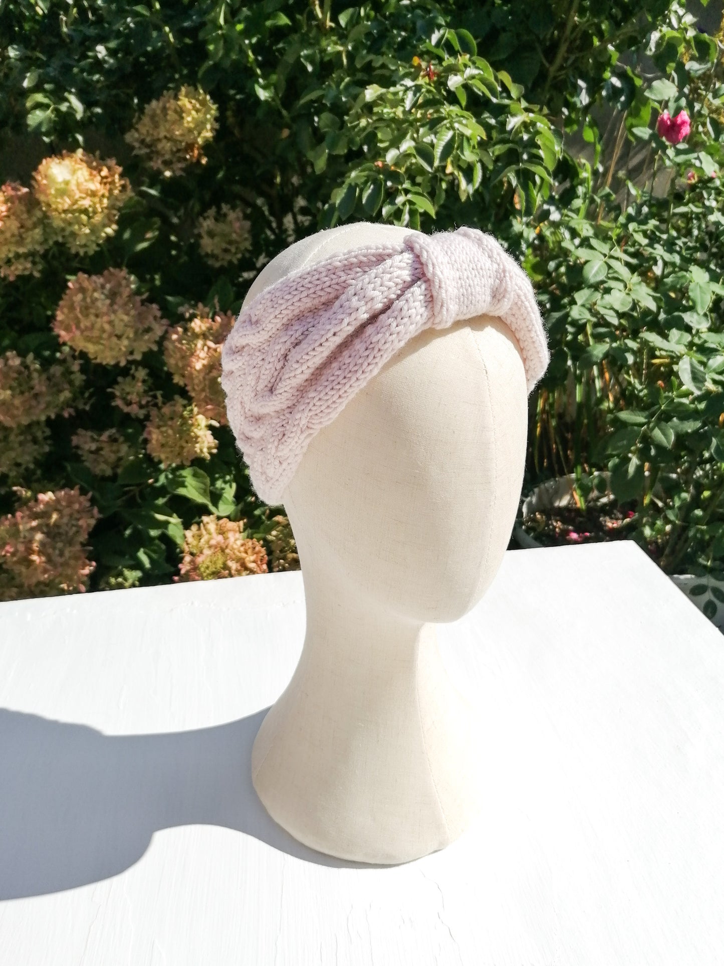 Knitted wool headband - pink