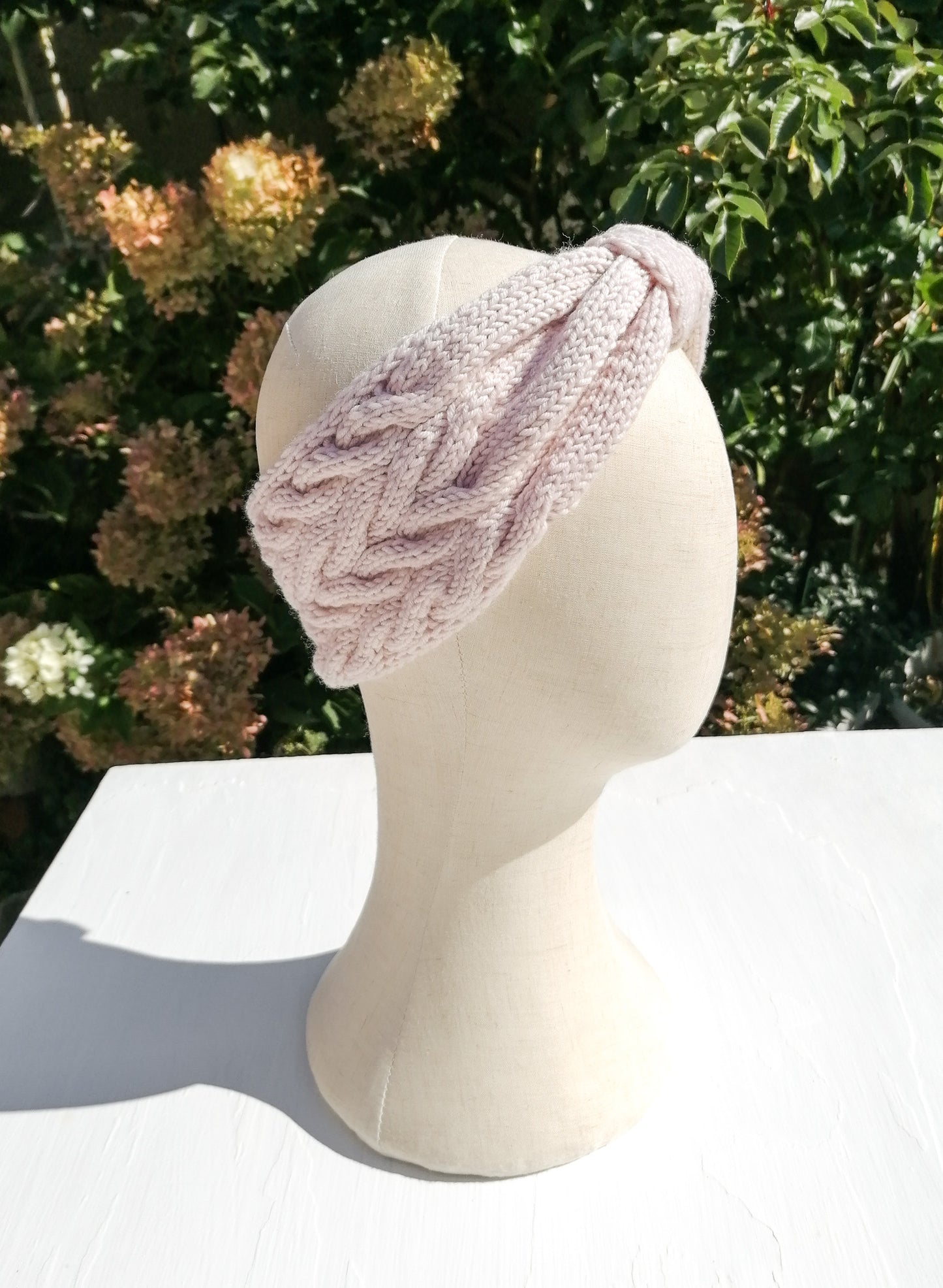 Knitted wool headband - pink