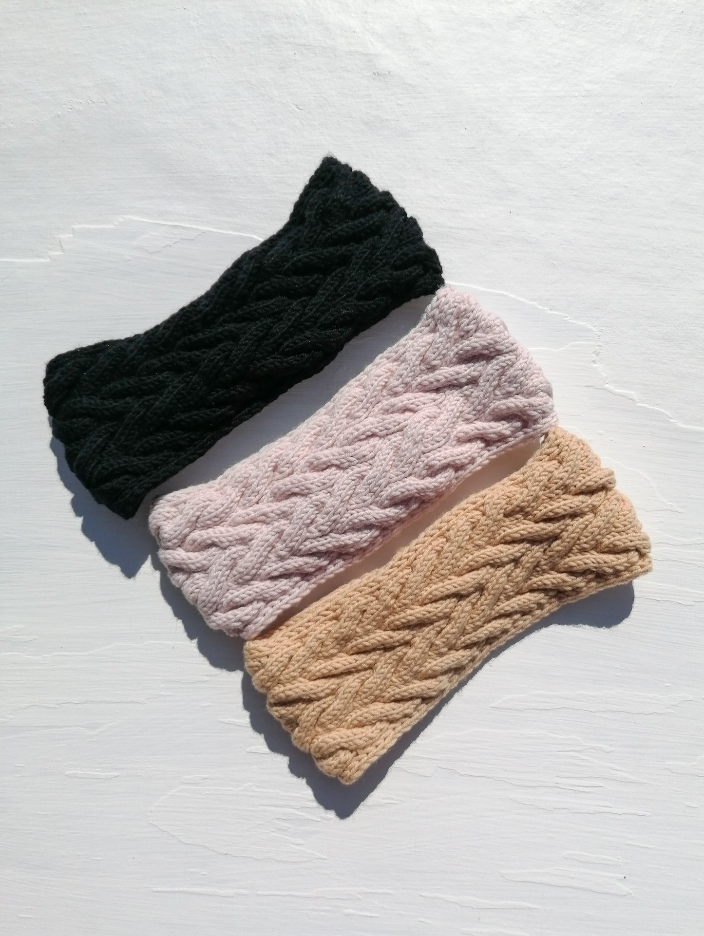 Knitted wool headband - pink