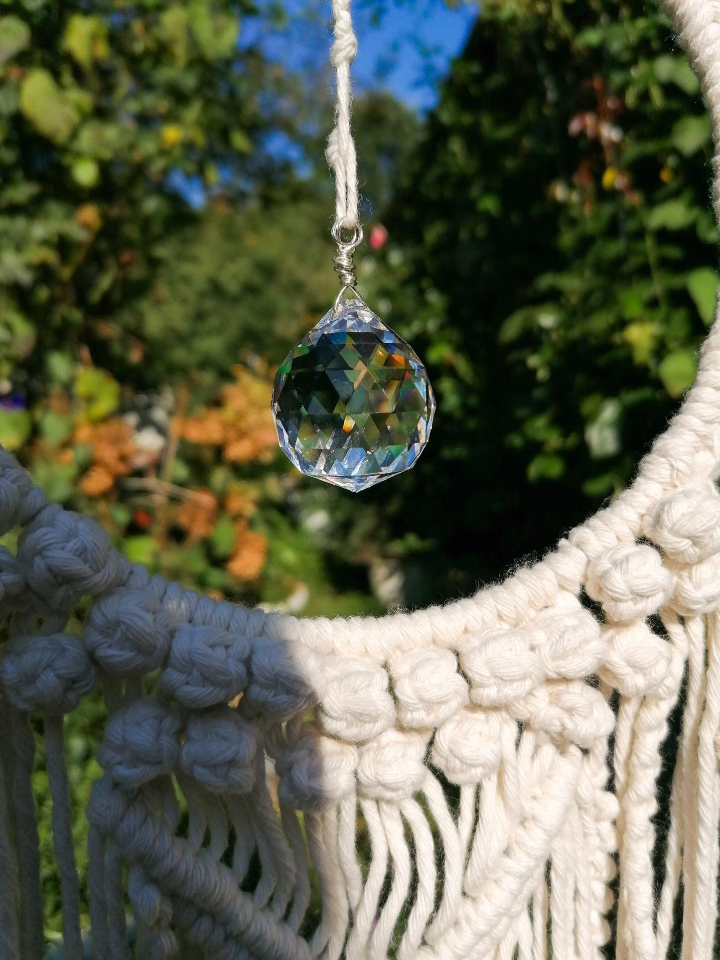 Macramé sun catcher