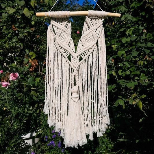 Macramé wall decoration