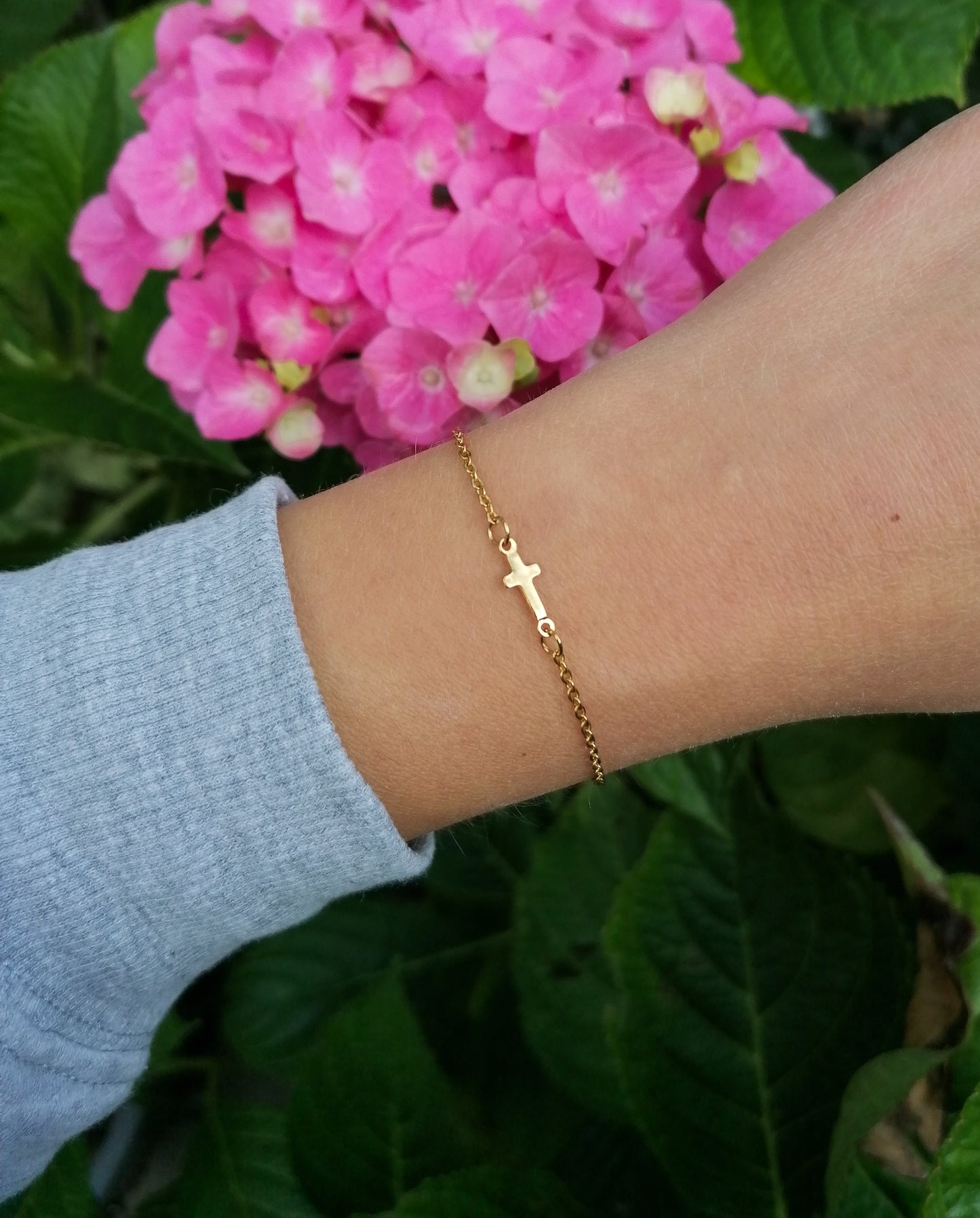 Dainty cross bracelet