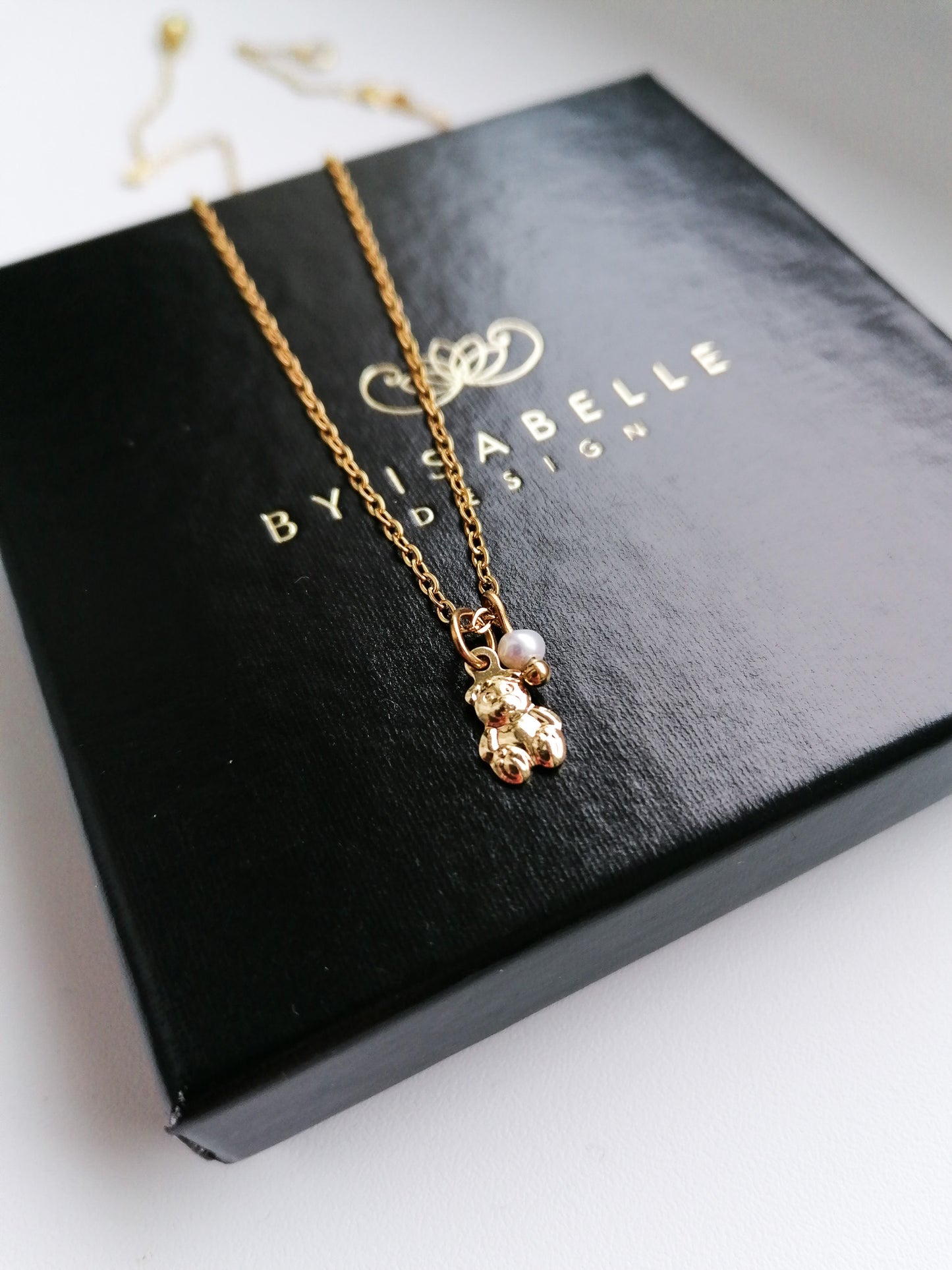 Teddy bear necklace