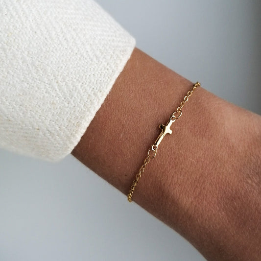 Bracelet with a cross