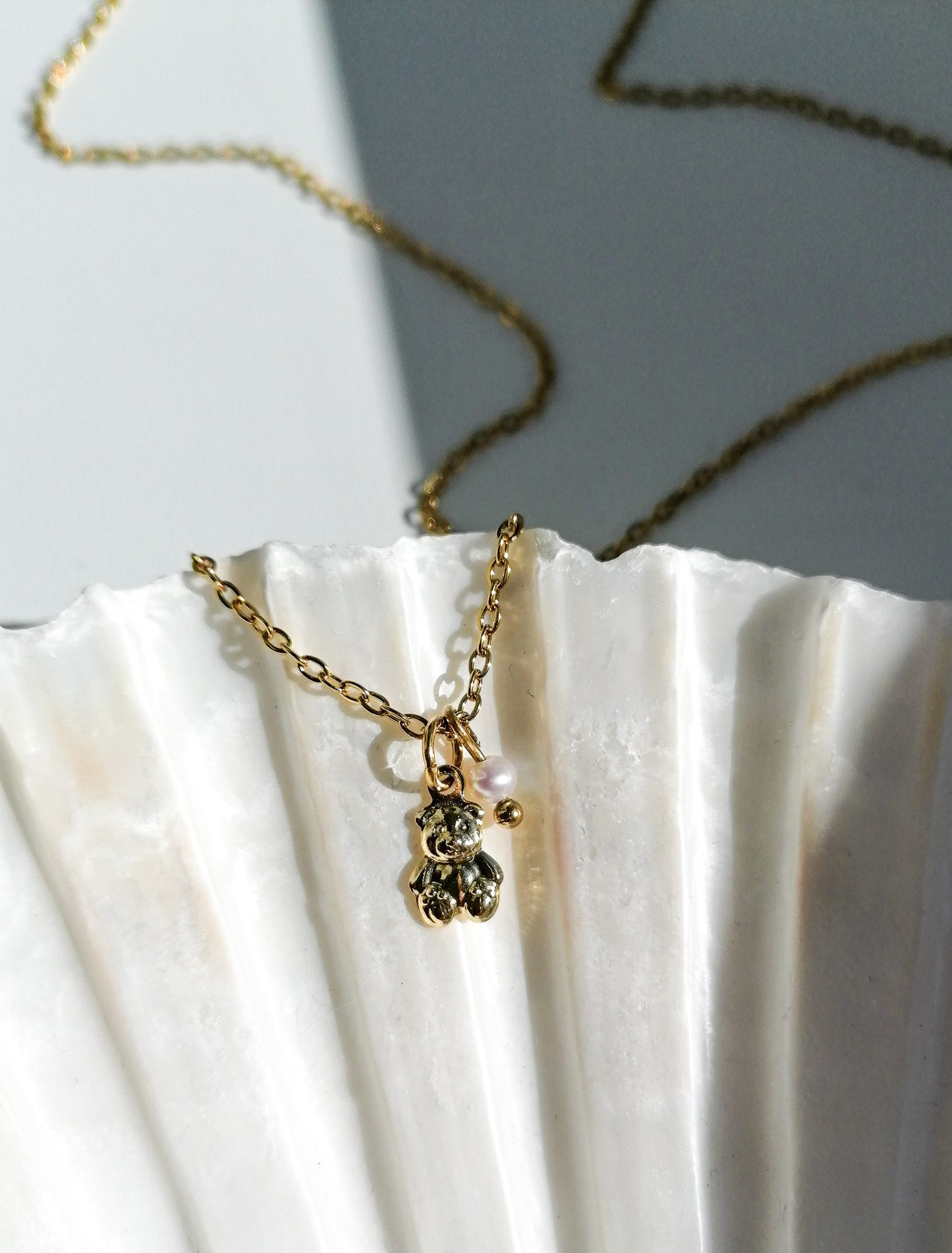 Teddy bear necklace