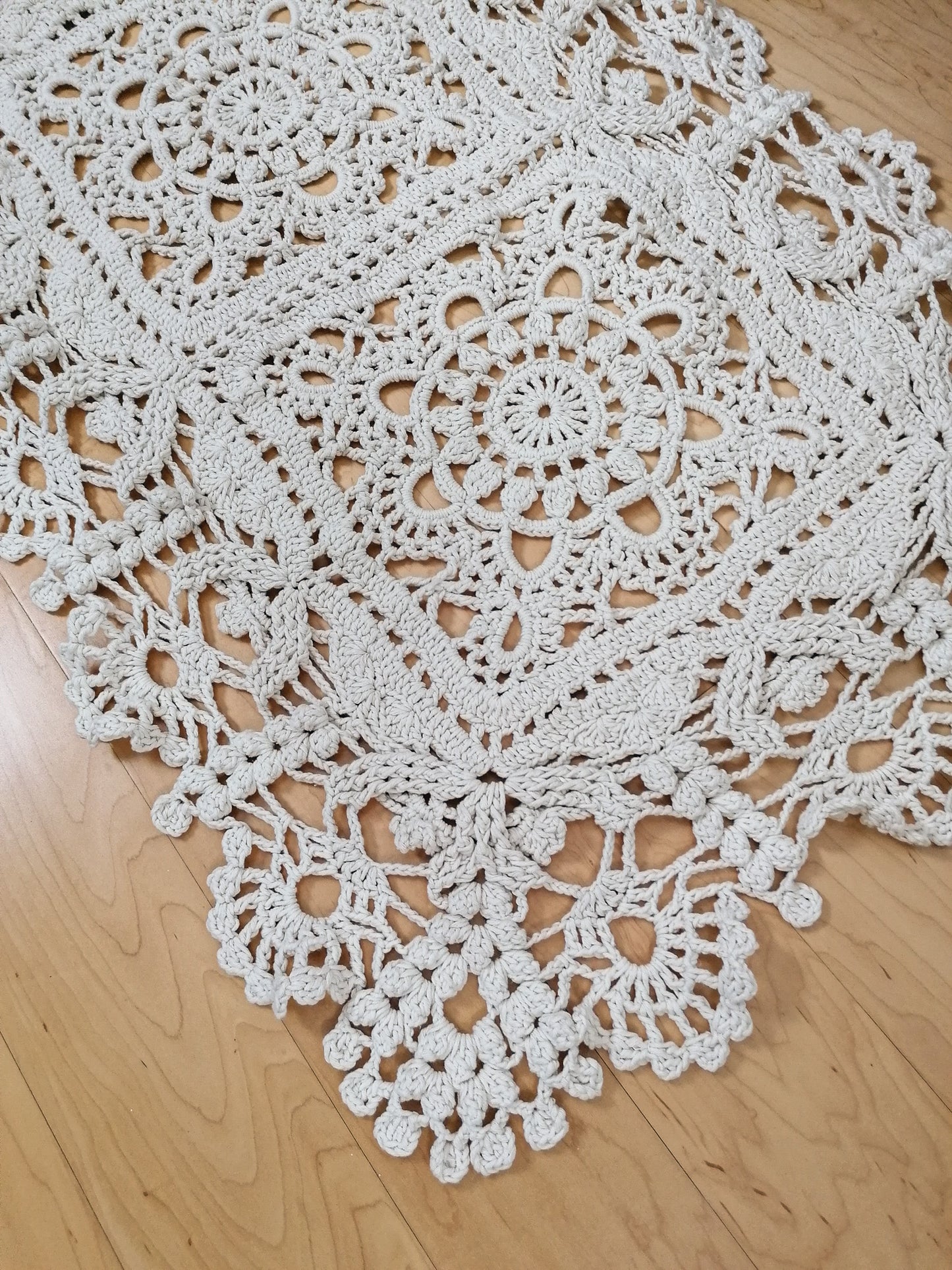 Ornamentteppich 125 x 85 cm