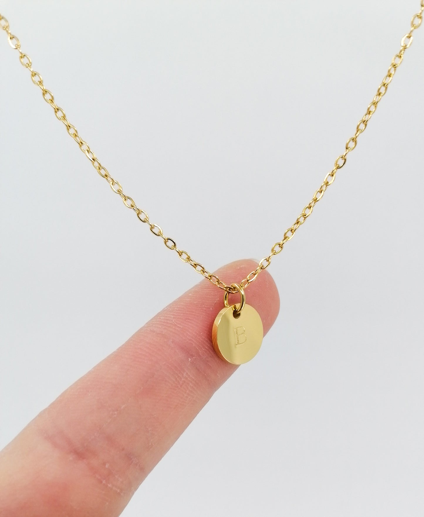Initial necklace - dainty chain