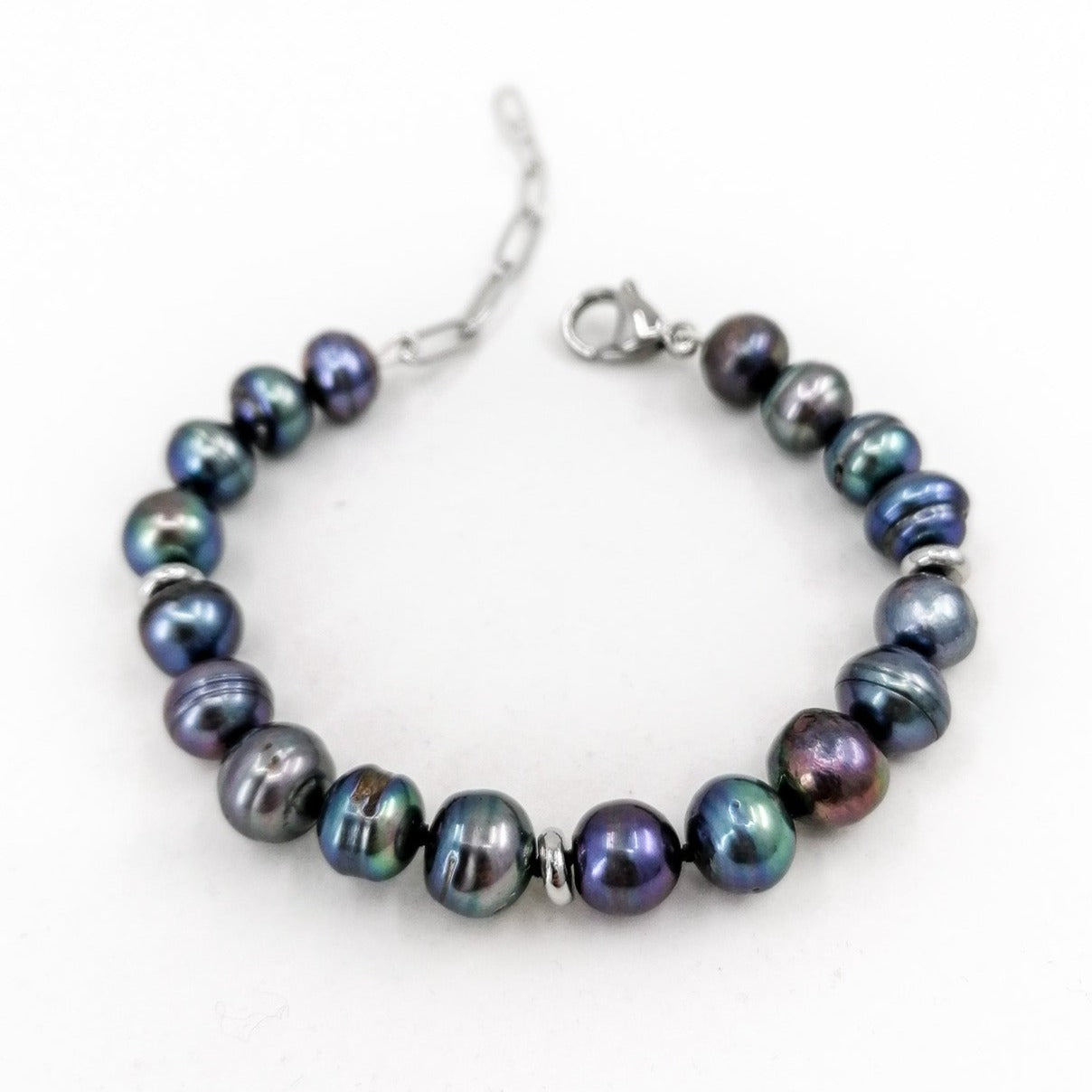 Dark pearl bracelet