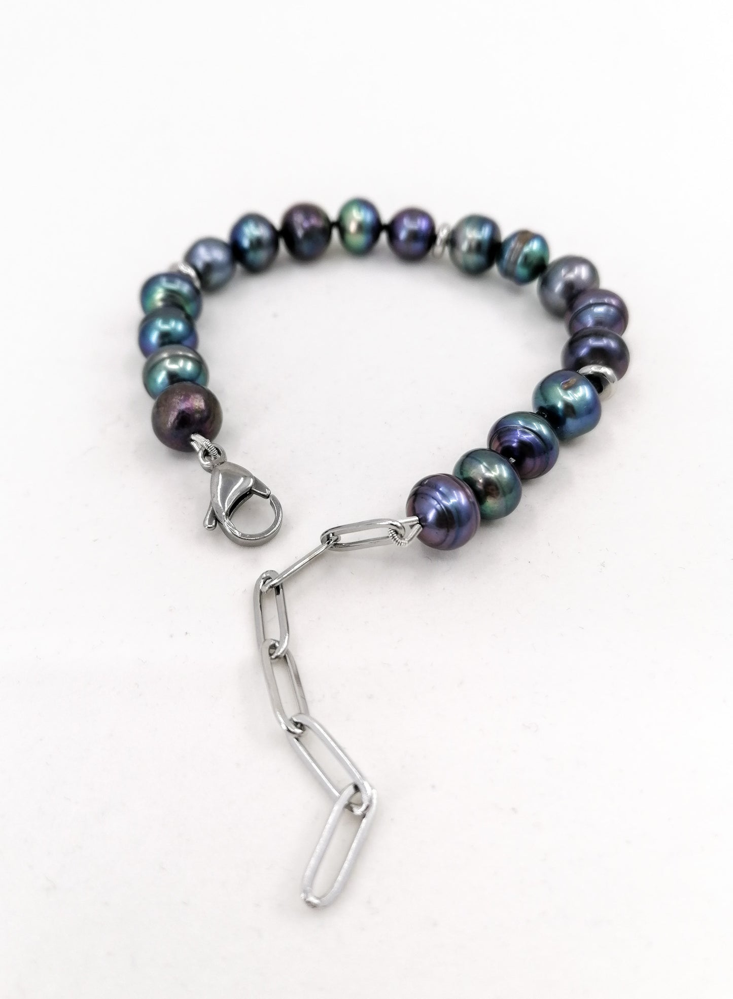 Dark pearl bracelet