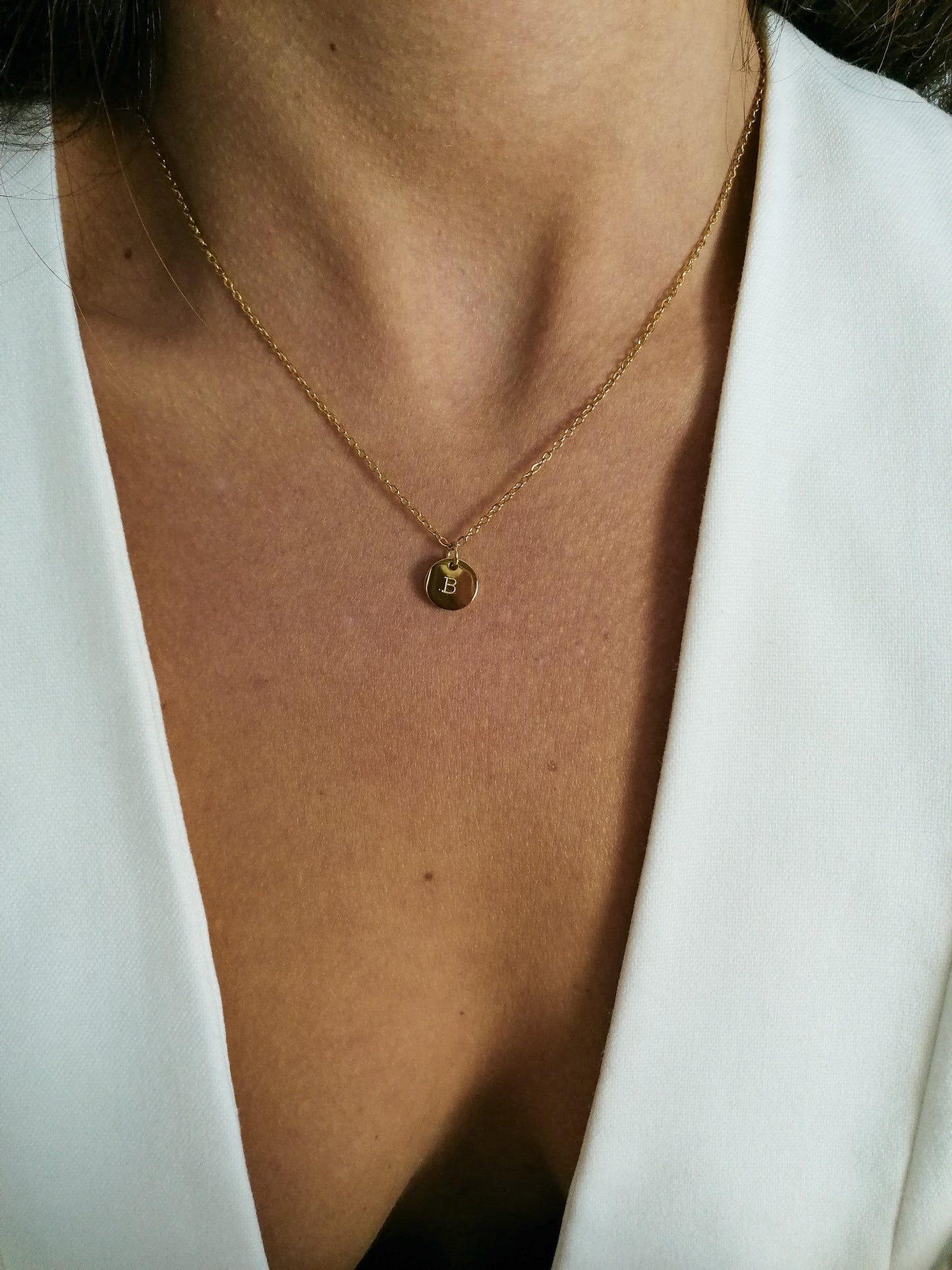 Initial necklace - dainty chain