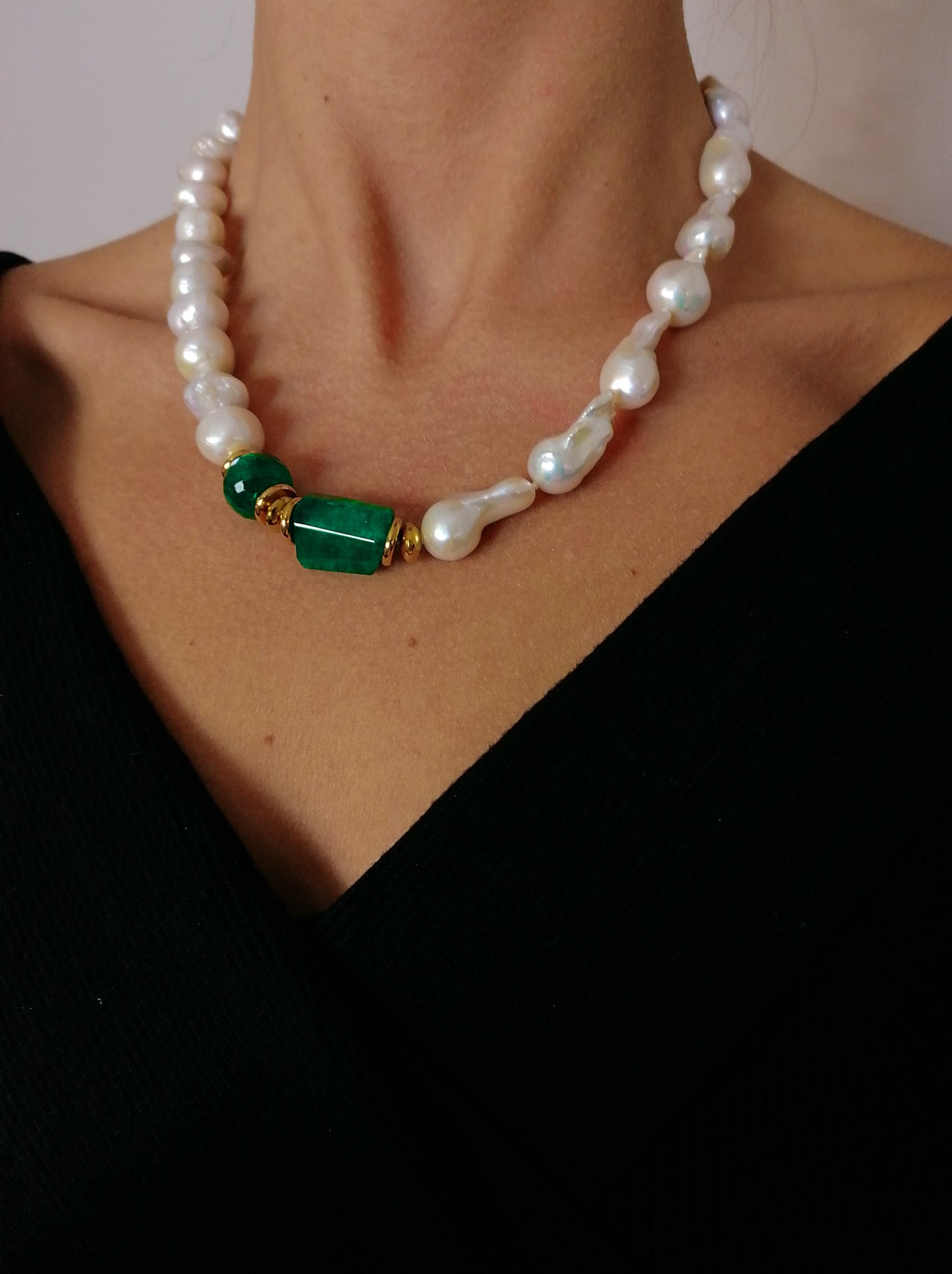 Statement pearl and emerald necklace