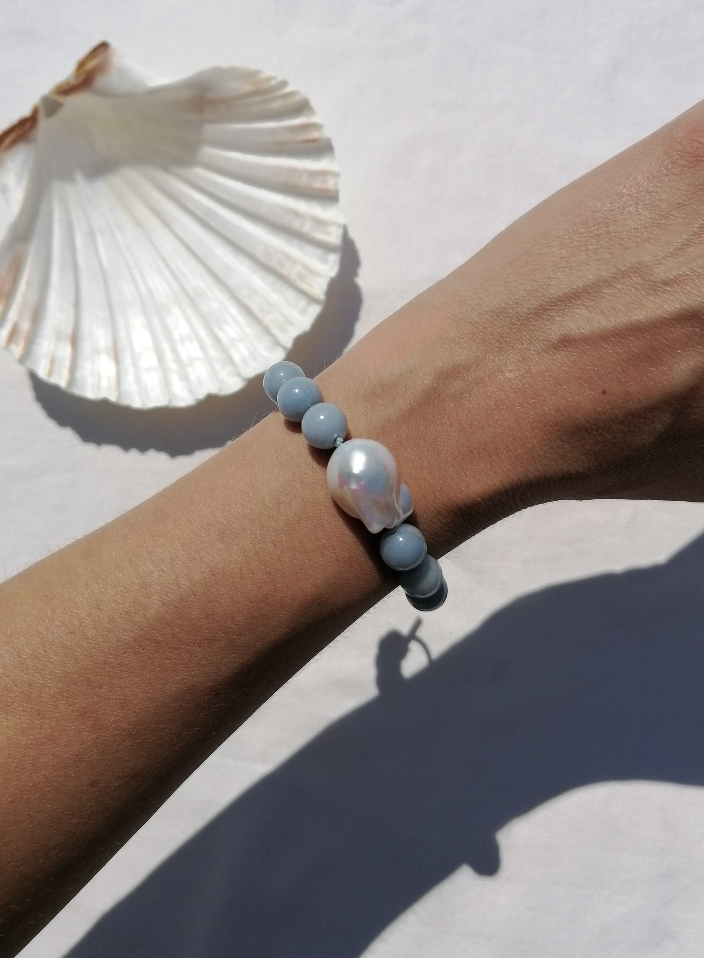 Angelite & Perlenarmband