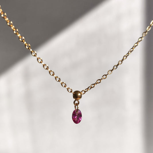 Necklace with rhodolite