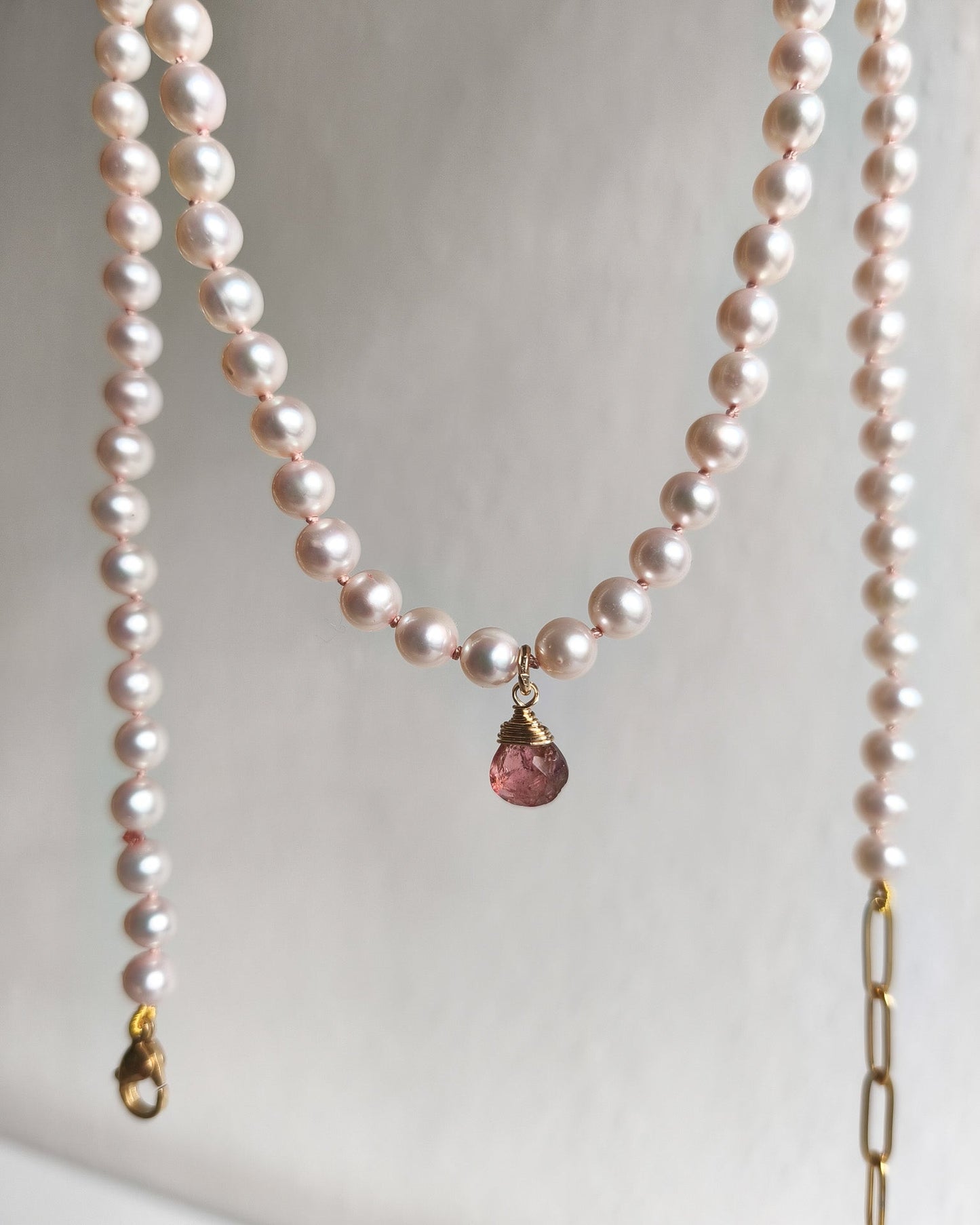 Pink pearl and tourmaline necklace