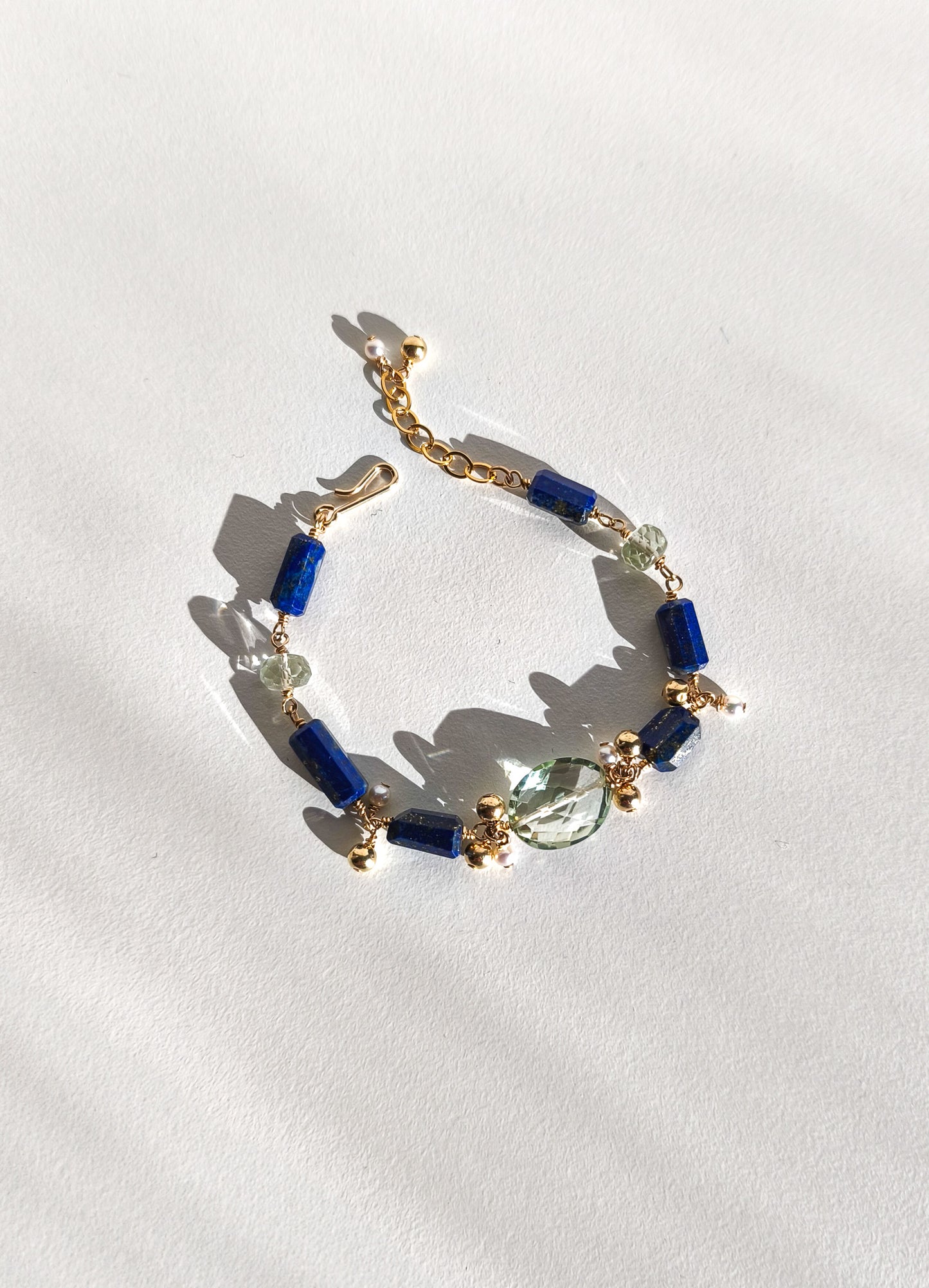 Lapis lazuli and amethyst bracelet