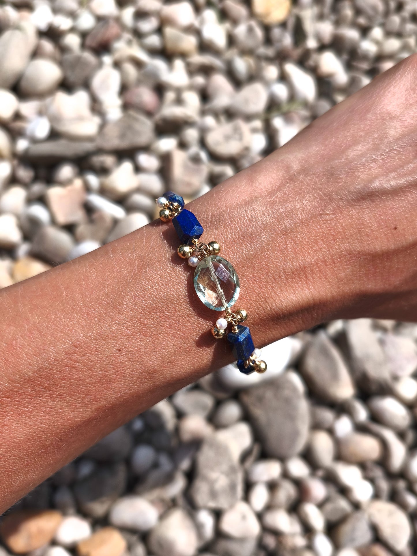 Lapis lazuli and amethyst bracelet