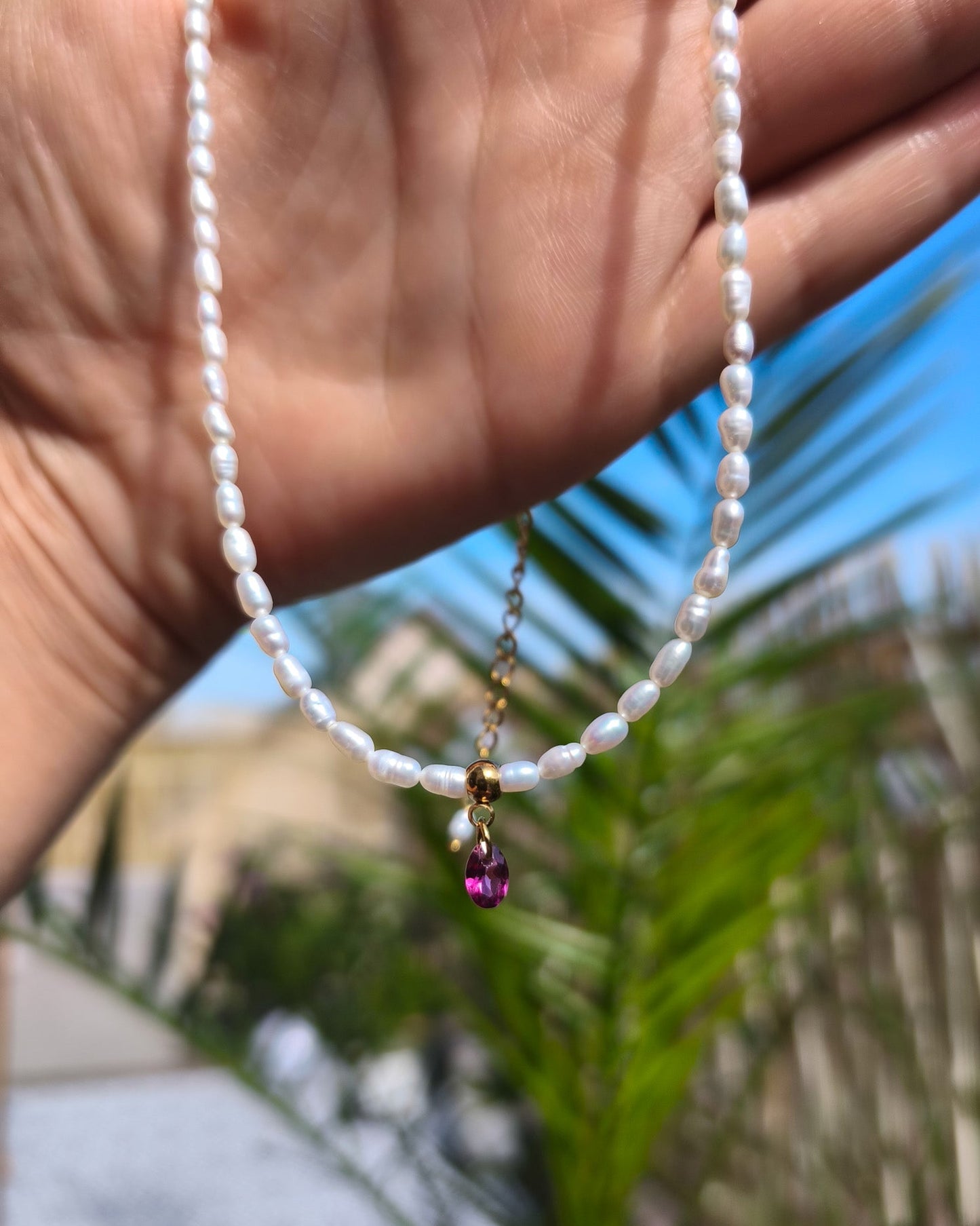 Pearl and rhodolite necklace