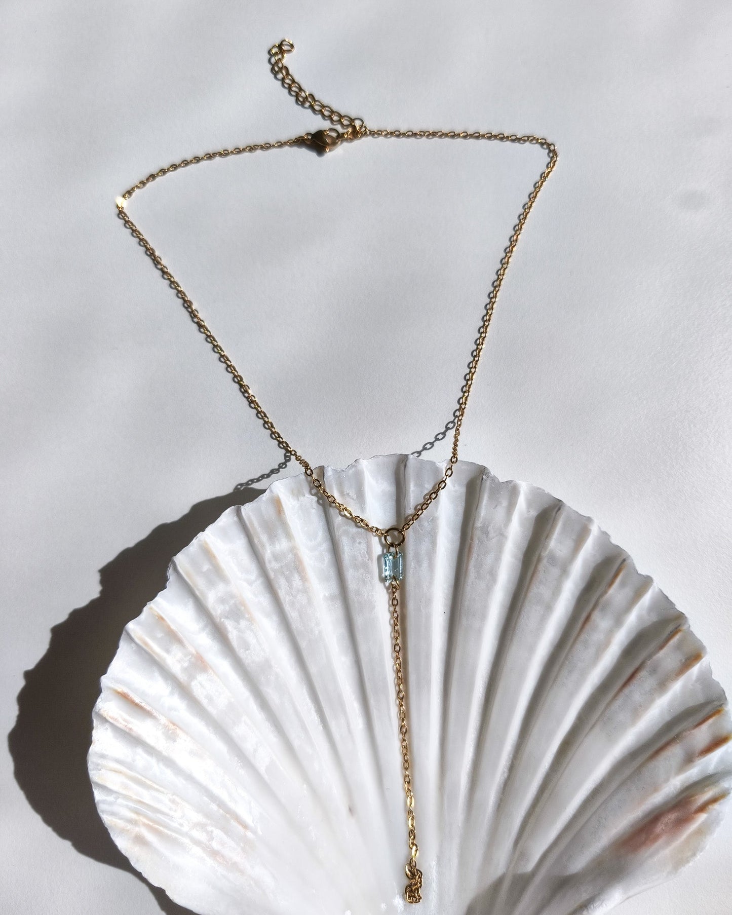 Y necklace with aquamarine