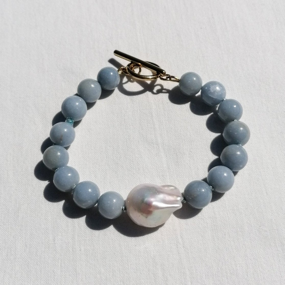 Angelite & Perlenarmband