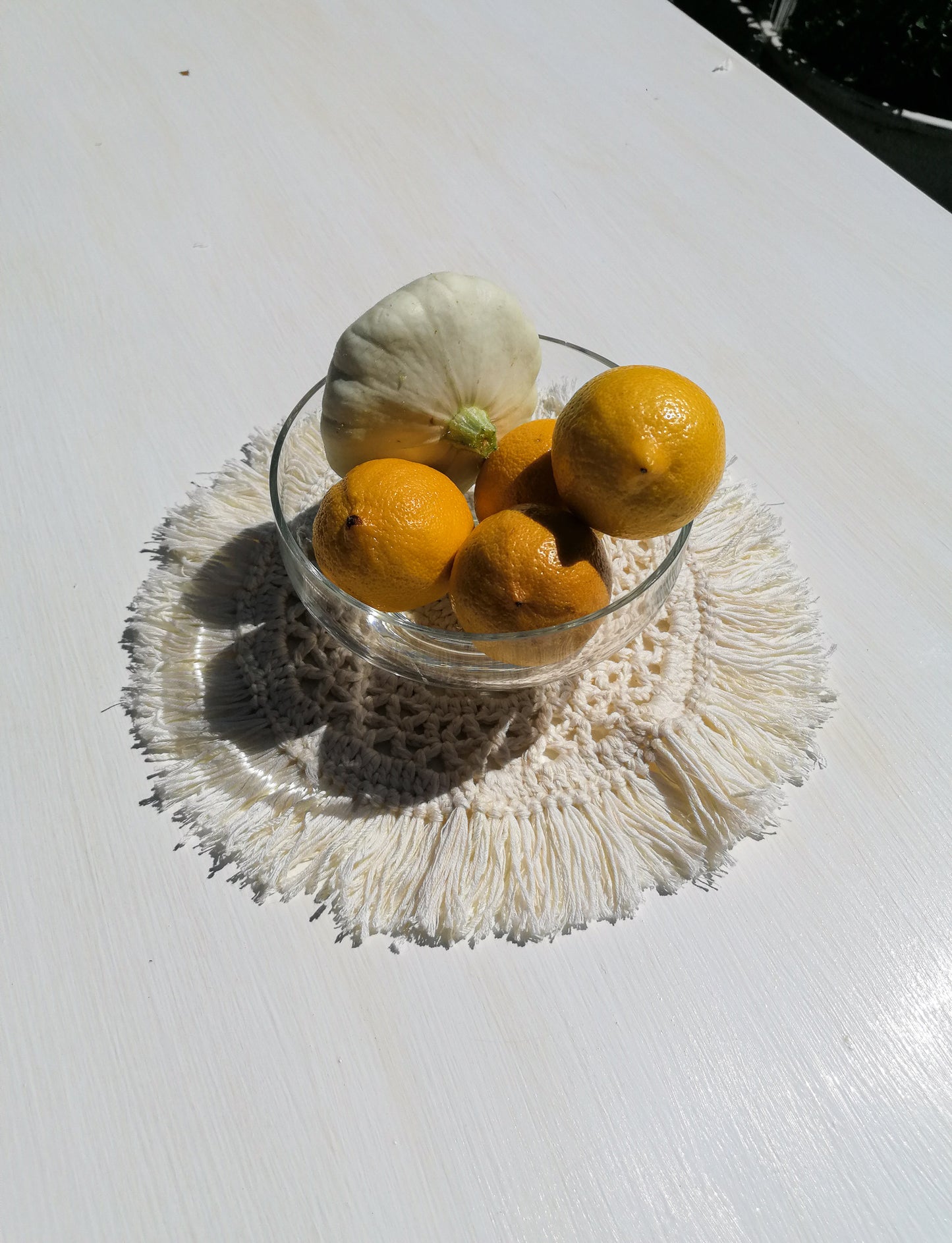 Ivory doily - medium