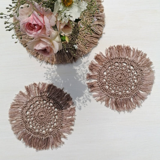 Set of coasters with fringes