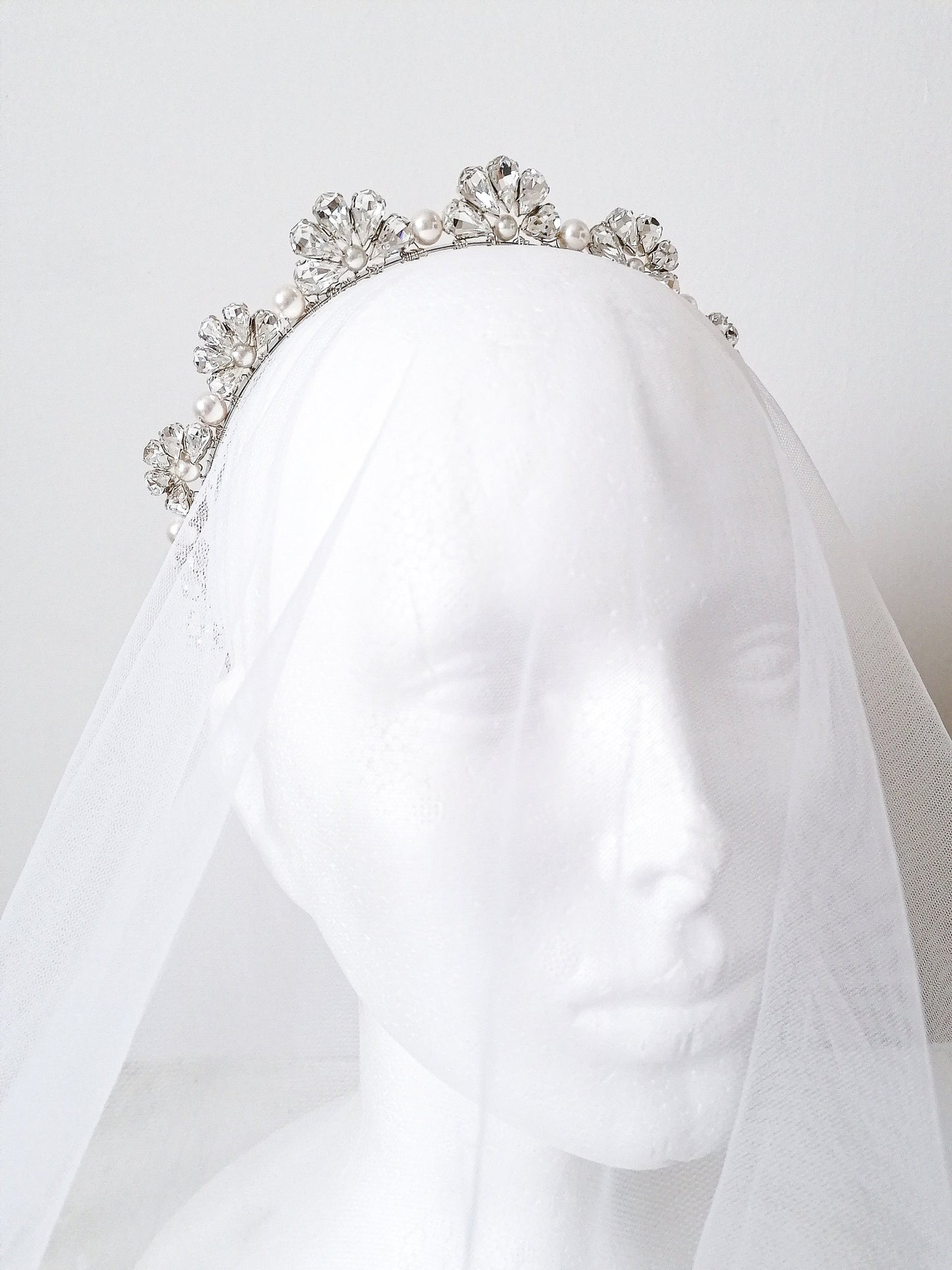 Daphne tiara