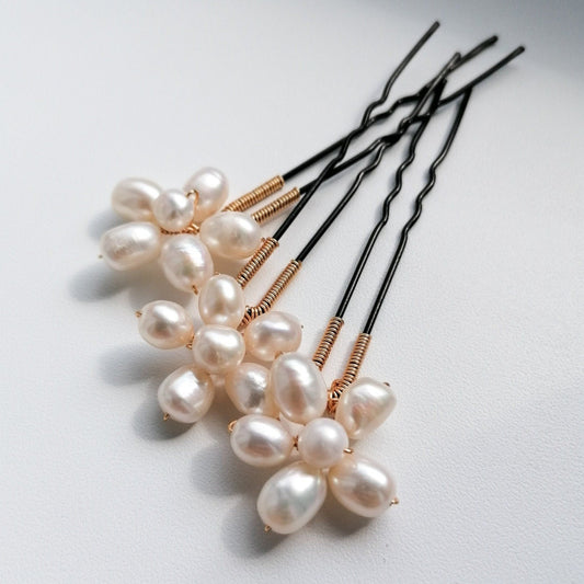 Pearl flower hairpins