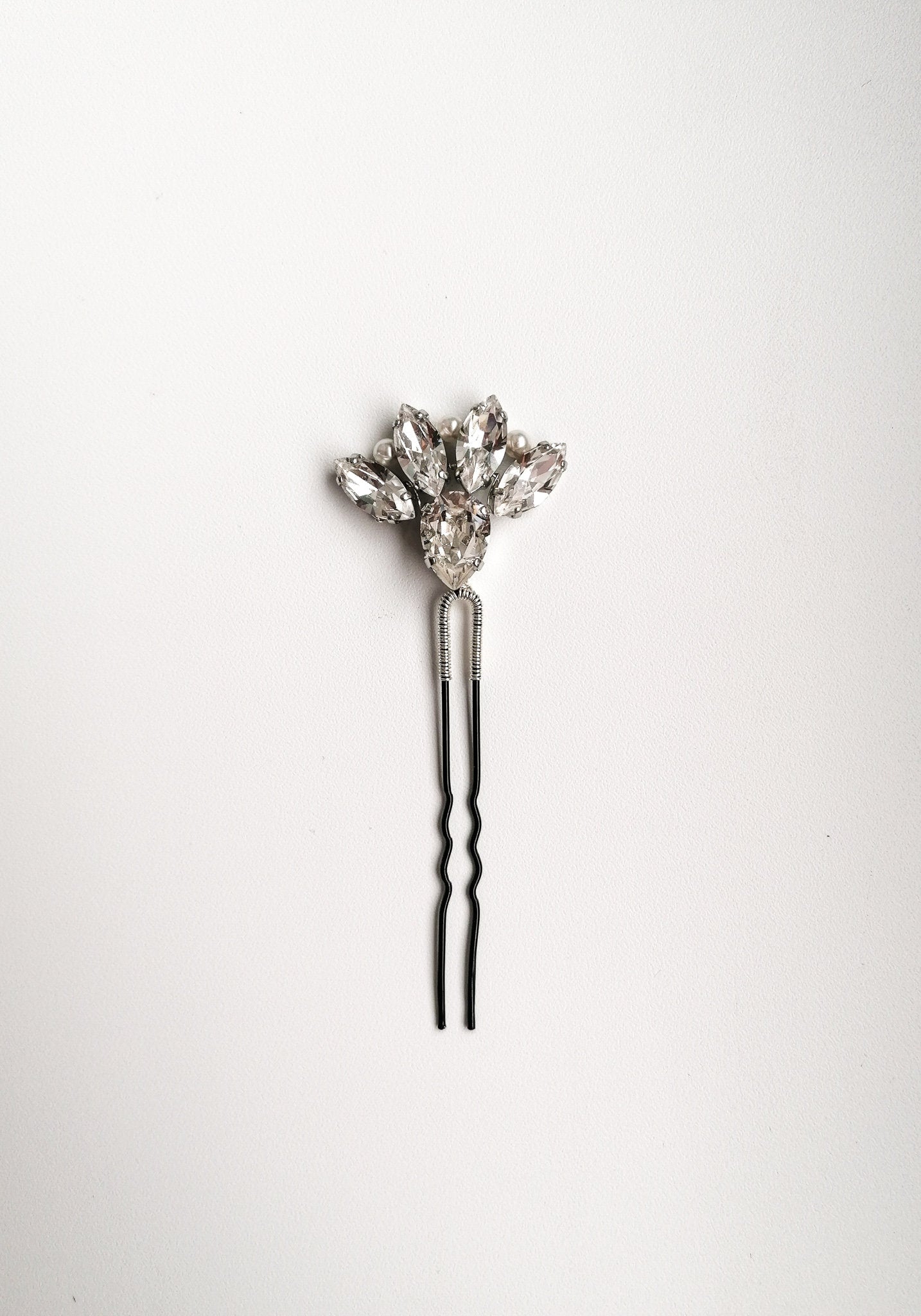 Sonia hair pin