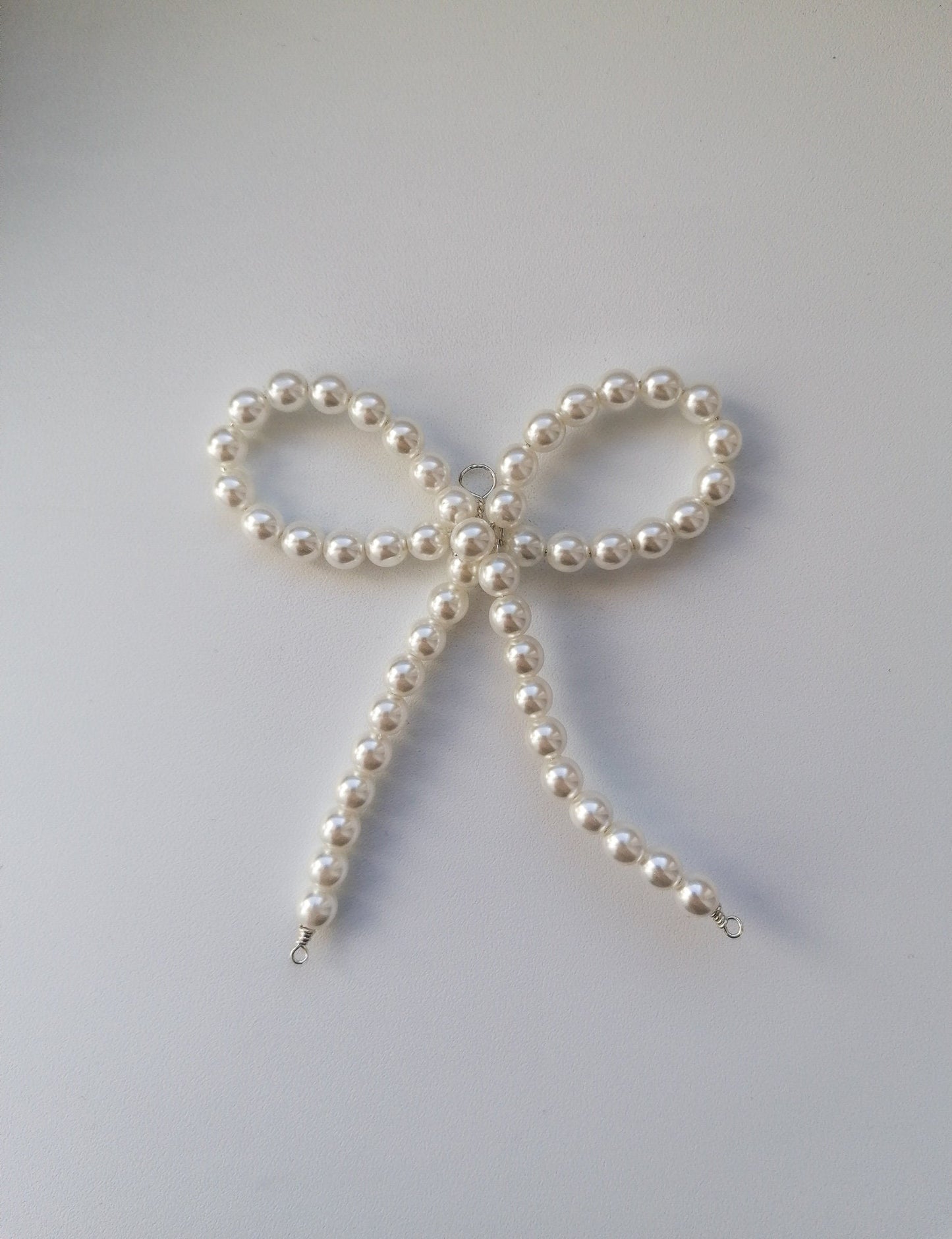 Pearl bow christmas ornaments