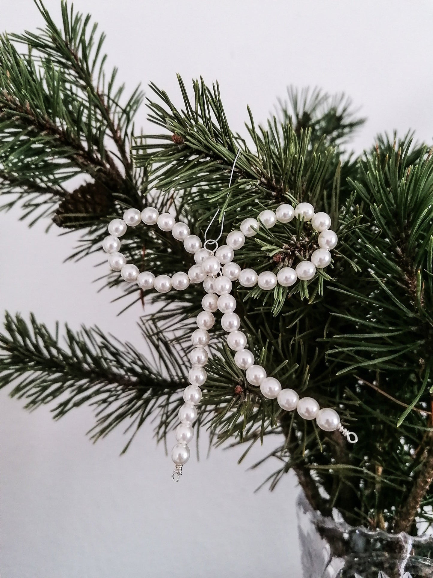 Pearl bow christmas ornaments