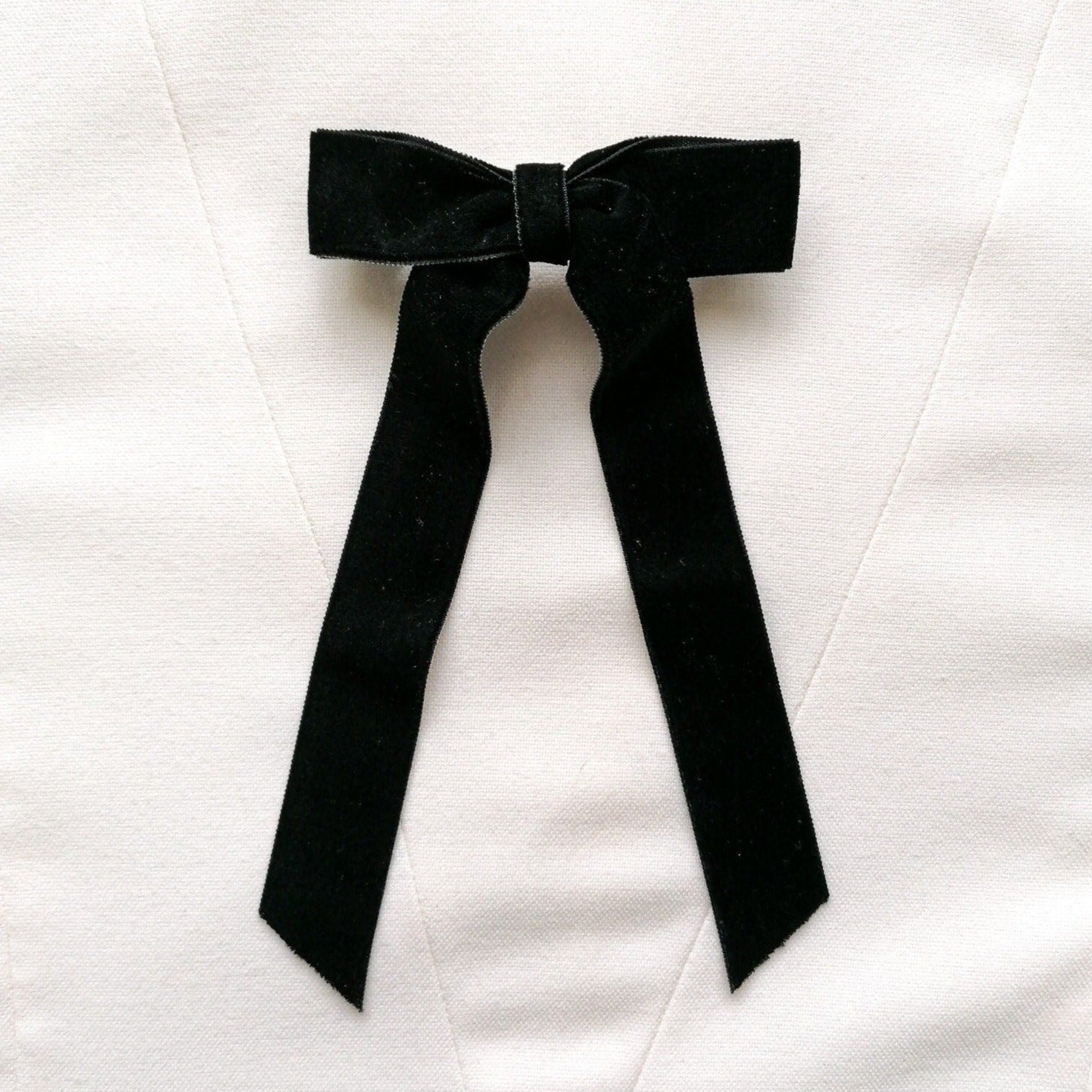 ALICE VELVET HAIR BOW