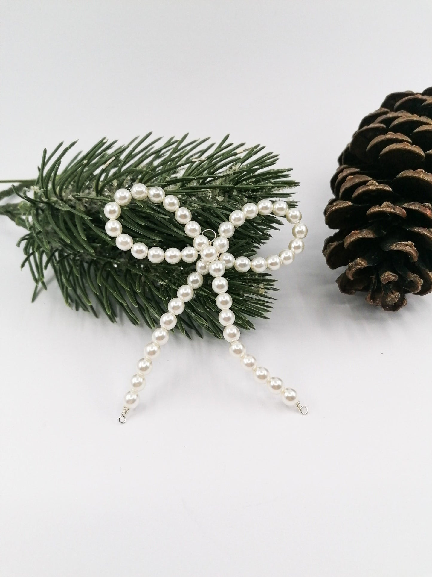 Pearl bow christmas ornaments