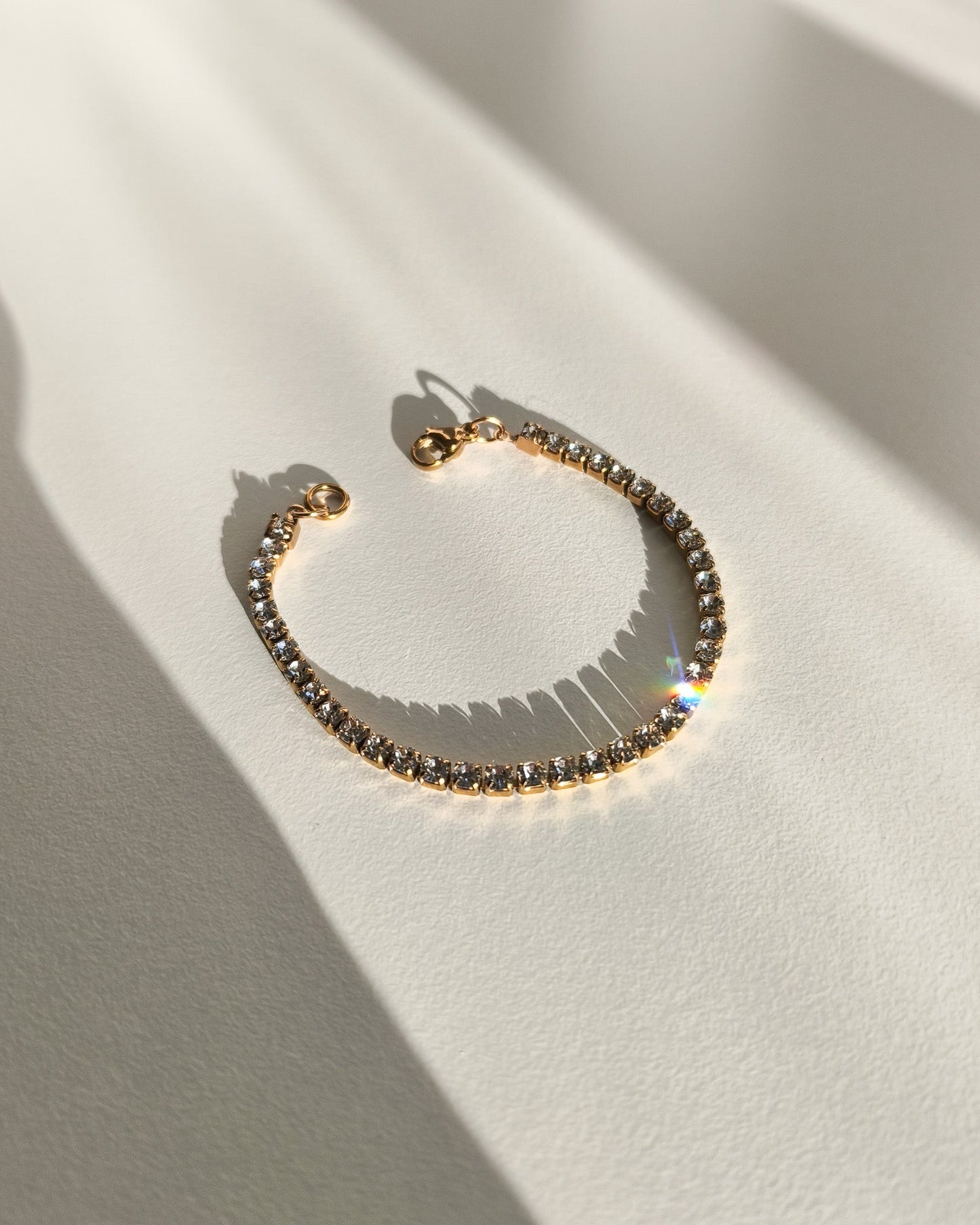 Tenisový náramek - 3 mm, zlatý