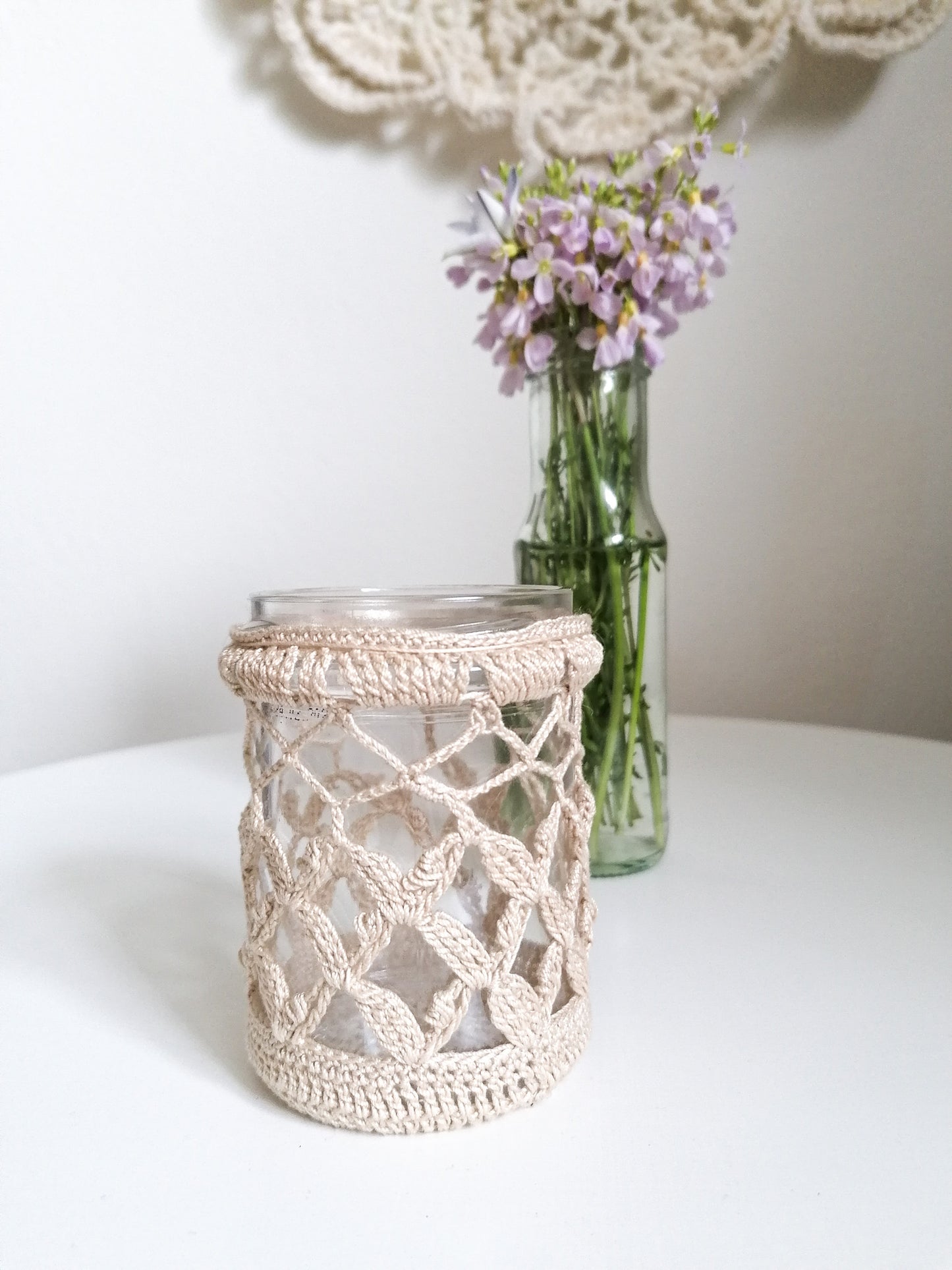 Small beige candle holder