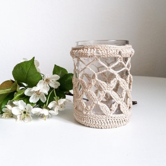 Small beige candle holder