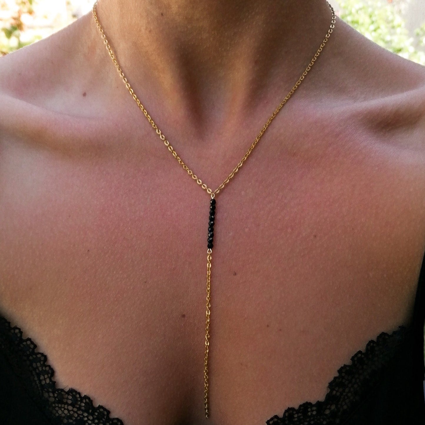 Vera necklace - black spinel