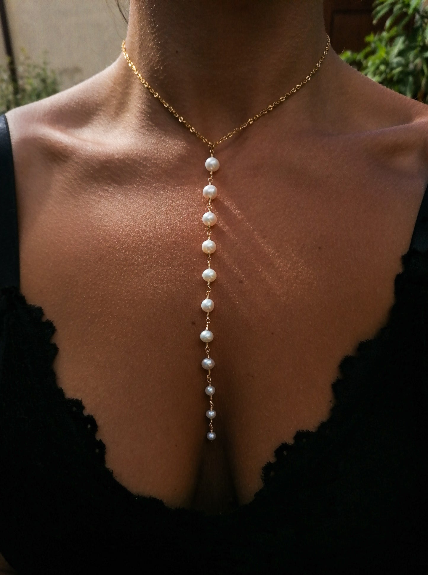 Pearl tie necklace